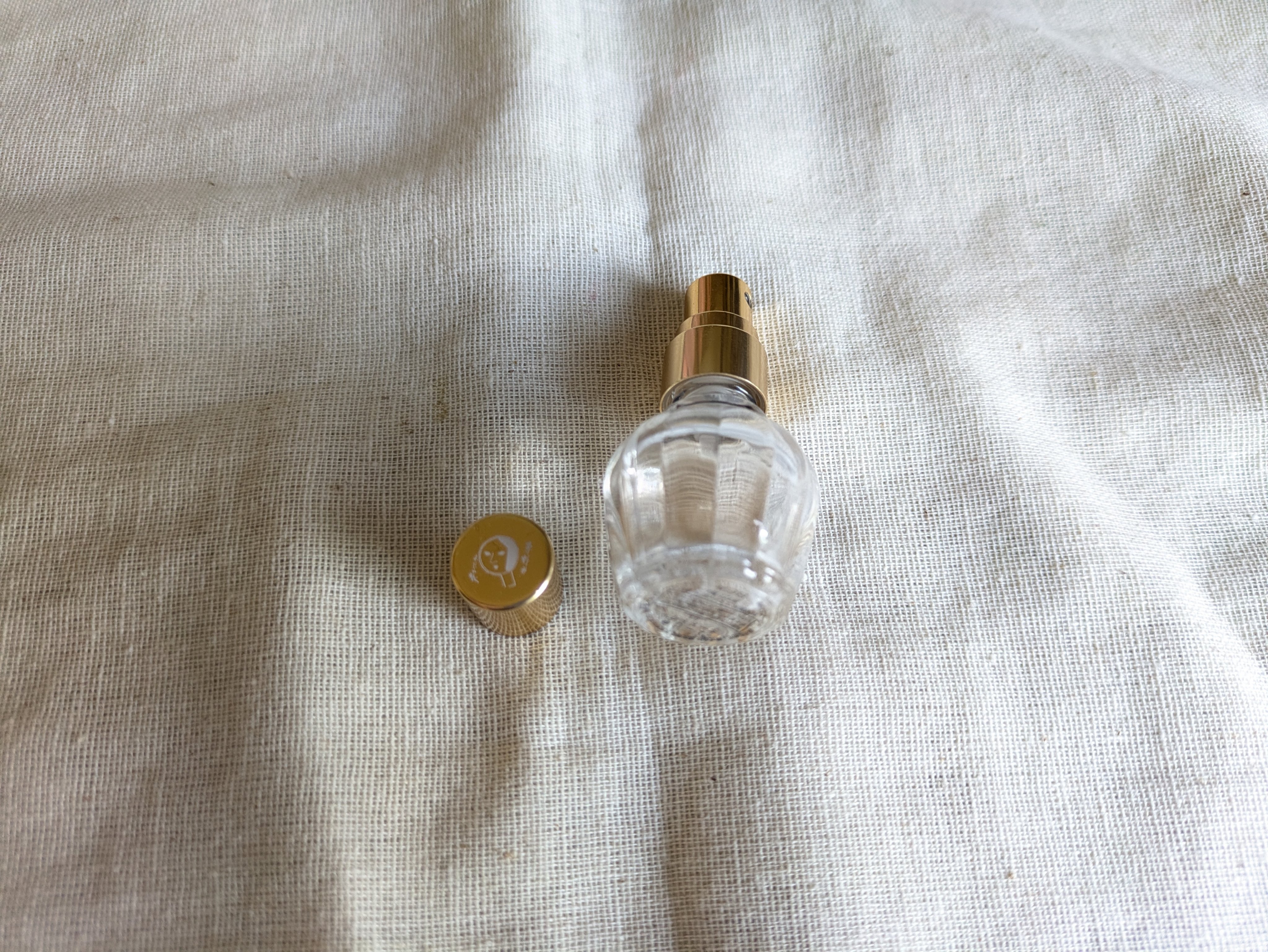 よーじや よーじやオードトワレのクチコミ「🩷よーじや　オードトワレ🩷

友達からお土産でもらったやつです！！
春夏に愛用してます🐽
ふん.....」（1枚目）