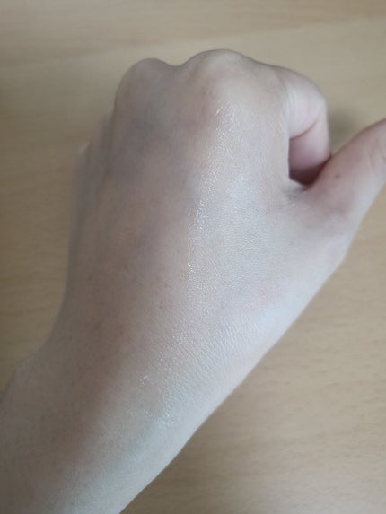 Heiren on LIPS 「【使った商品】ルノベルアズレンシカアンプル【商品の特徴】敏感肌..」(4枚目)