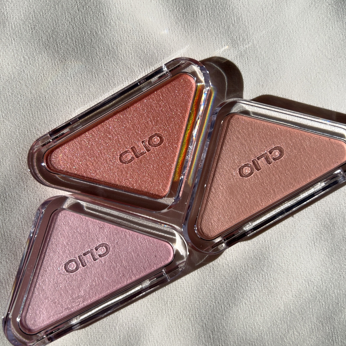 エッセンシャルブラッシュタップ/CLIO/パウダーチークを使ったクチコミ（3枚目）