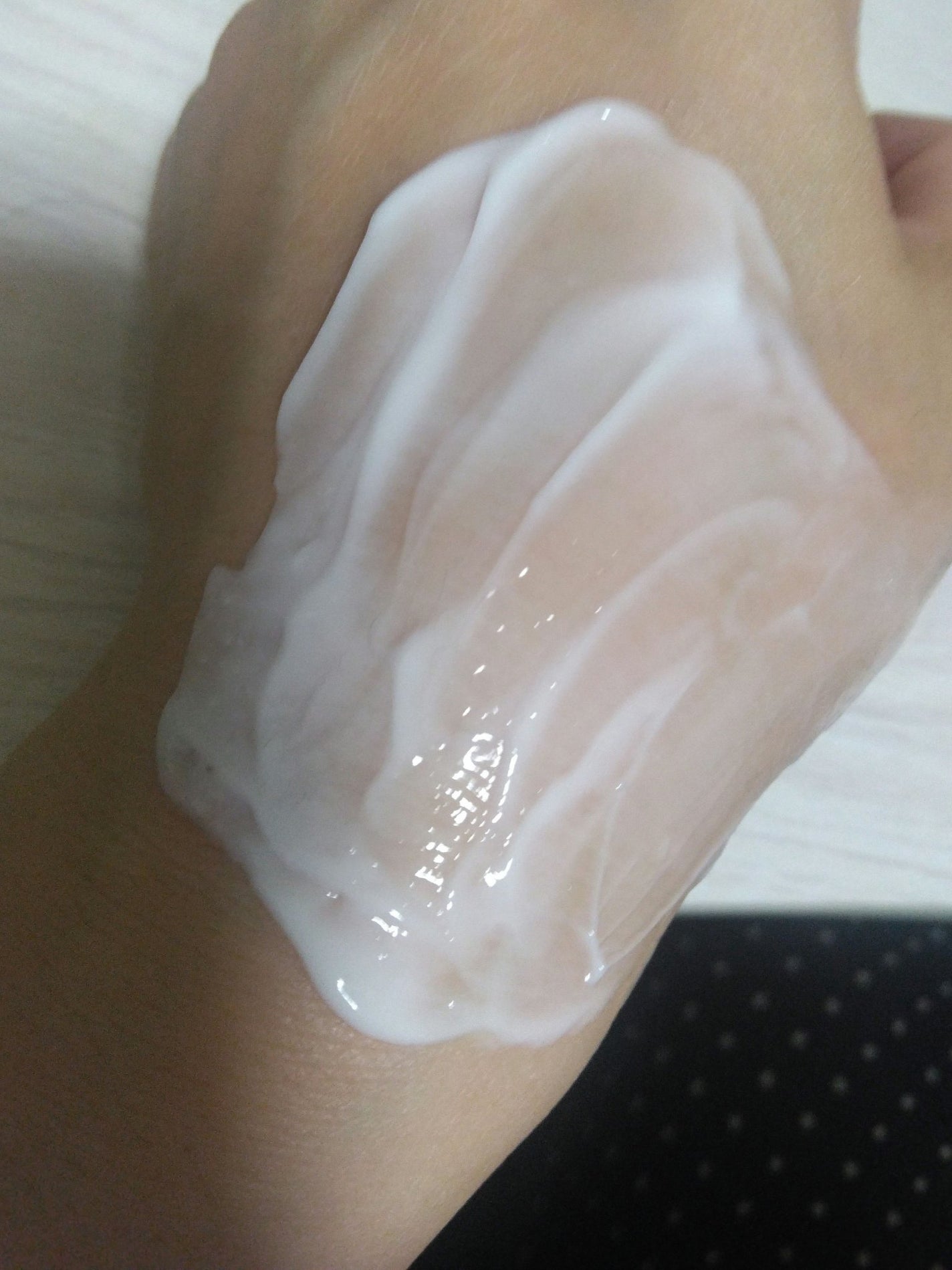 ホワイトニング エフフォーリア クリーム/IGNIS/フェイスクリームを使ったクチコミ(5枚目)