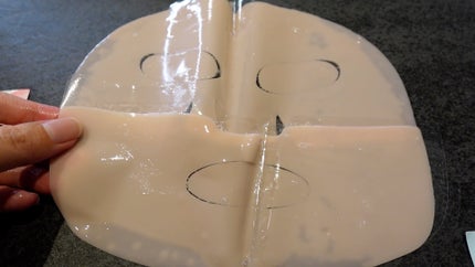 桃70ナイアシンコラーゲンフェイスパック/Anua/シートマスク・パックを使ったクチコミ(2枚目)