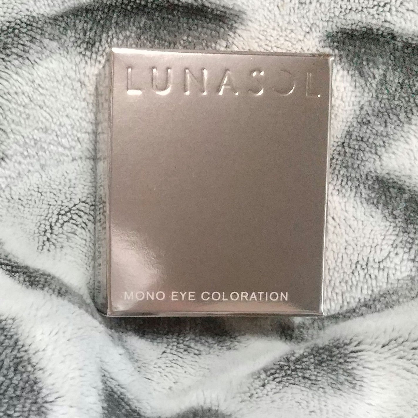 ルナソル モノアイカラーレーション/LUNASOL/単色アイシャドウを使ったクチコミ(1枚目)