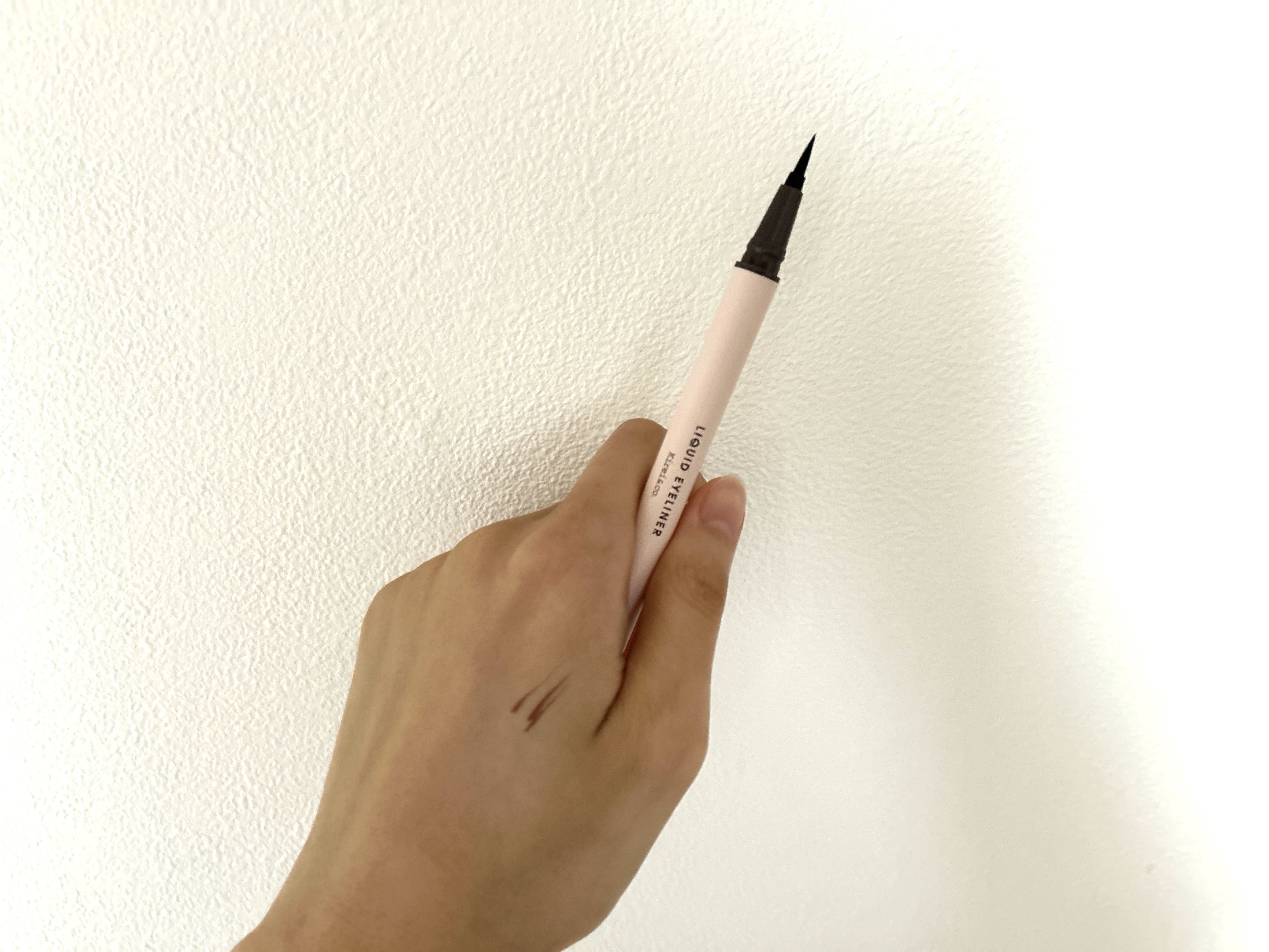 リキッドアイライナー 02ブラウン/Kirei&co./リキッドアイライナーを使ったクチコミ（1枚目）
