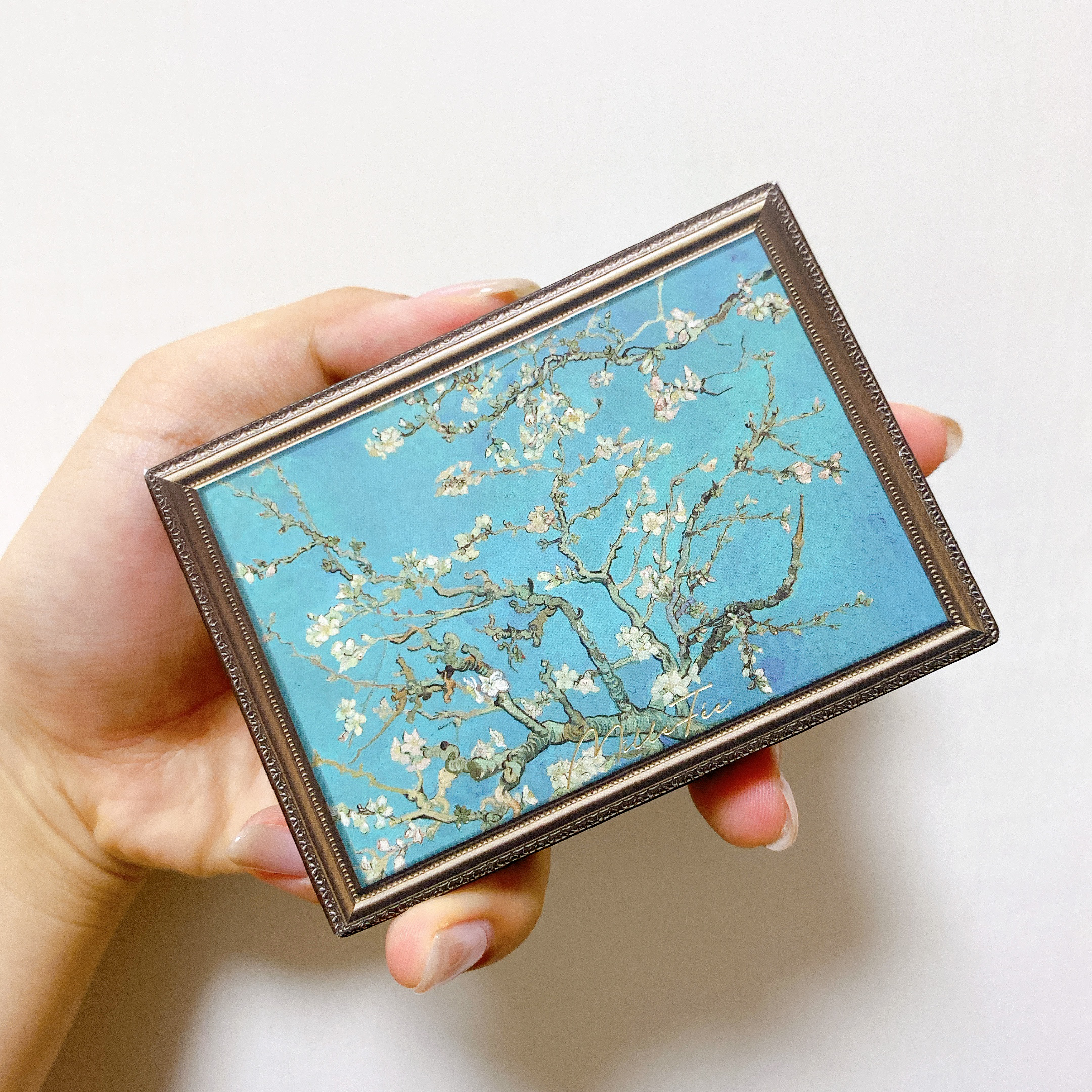 絵画アイシャドウパレット/MilleFée/アイシャドウパレットを使ったクチコミ（1枚目）