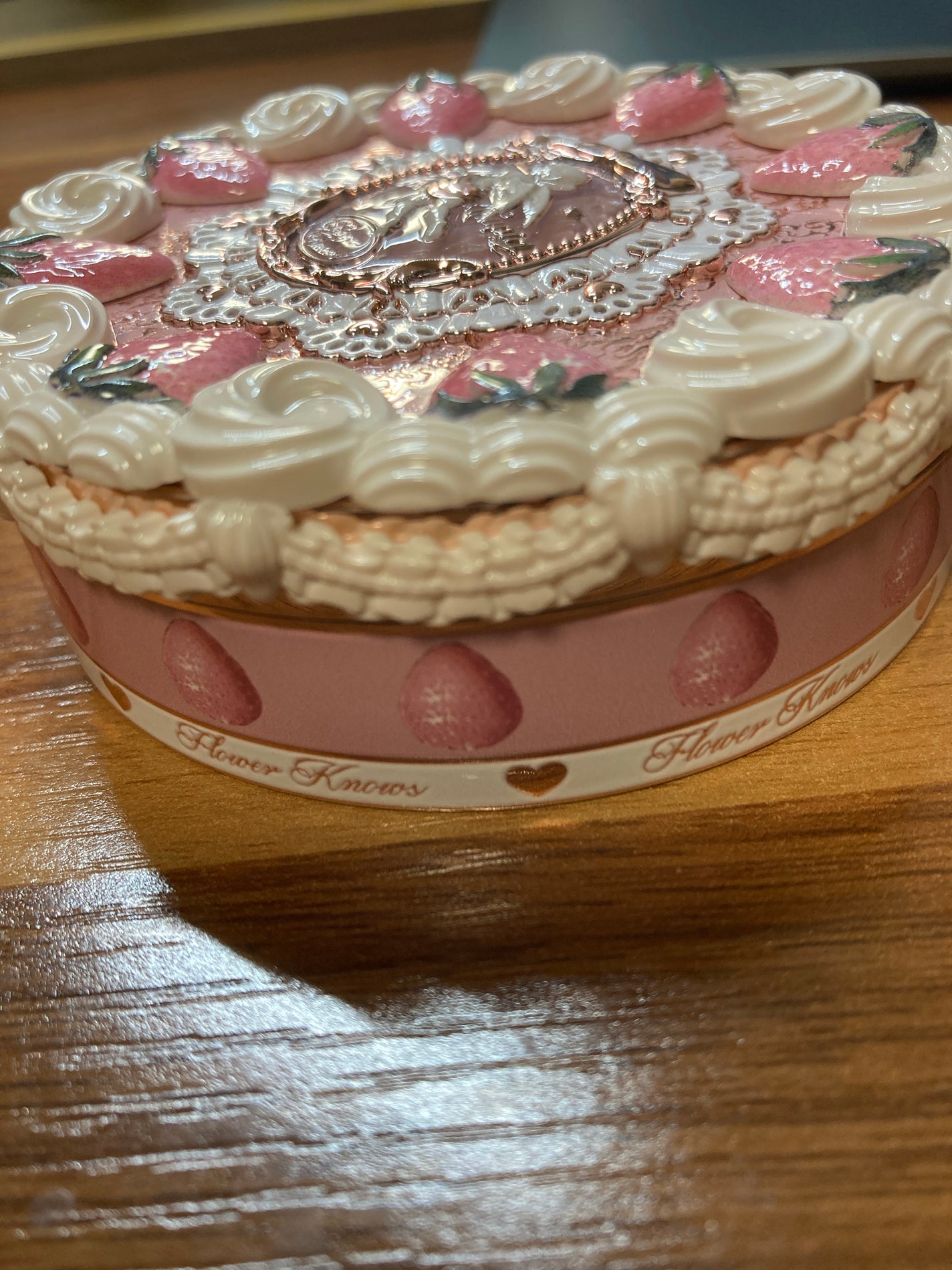 ストロベリーキューピッドコレクション プレストパウダー/FlowerKnows/プレストパウダーを使ったクチコミ(3枚目)