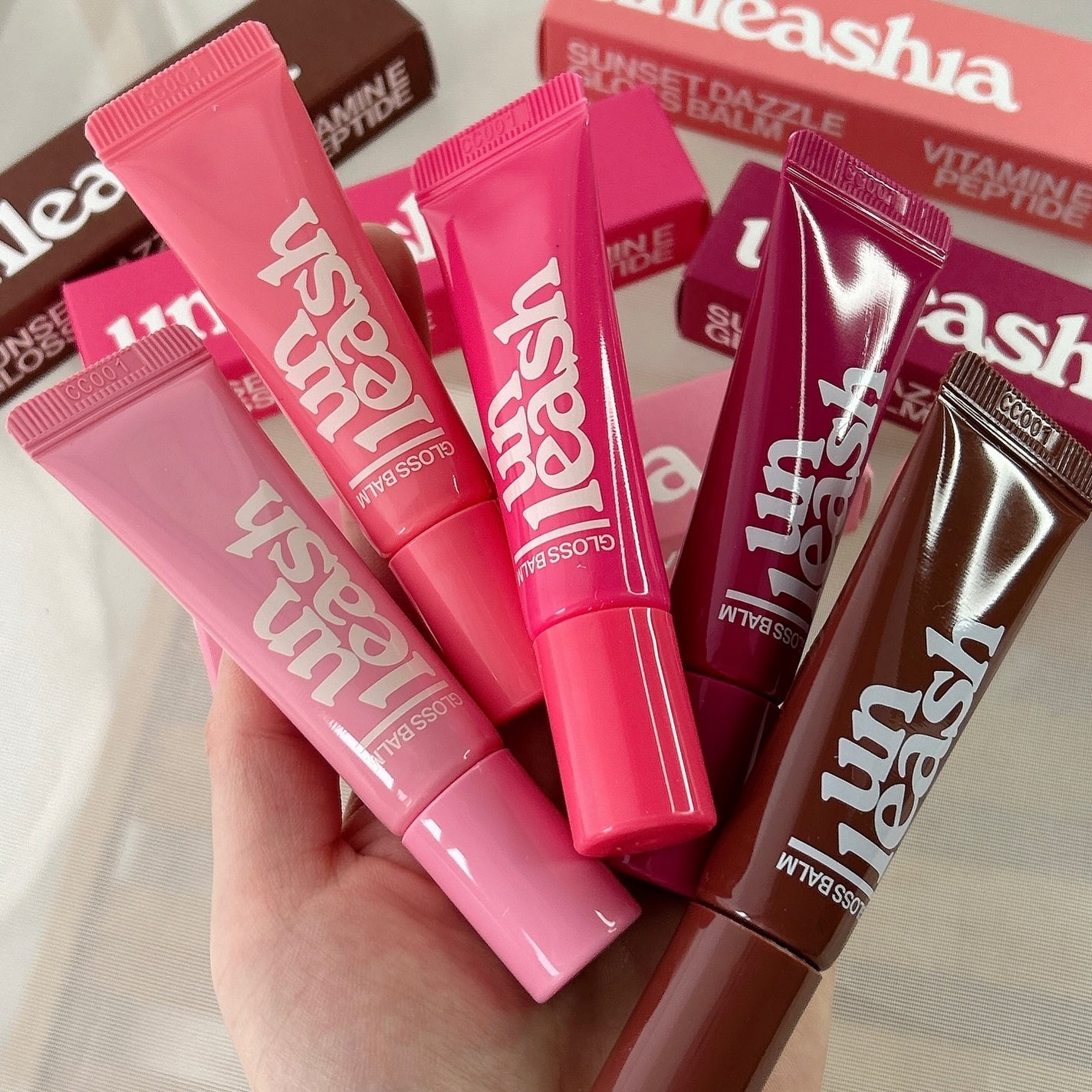 Sunset Dazzle Gloss Balm/unleashia/リップグロスを使ったクチコミ(7枚目)