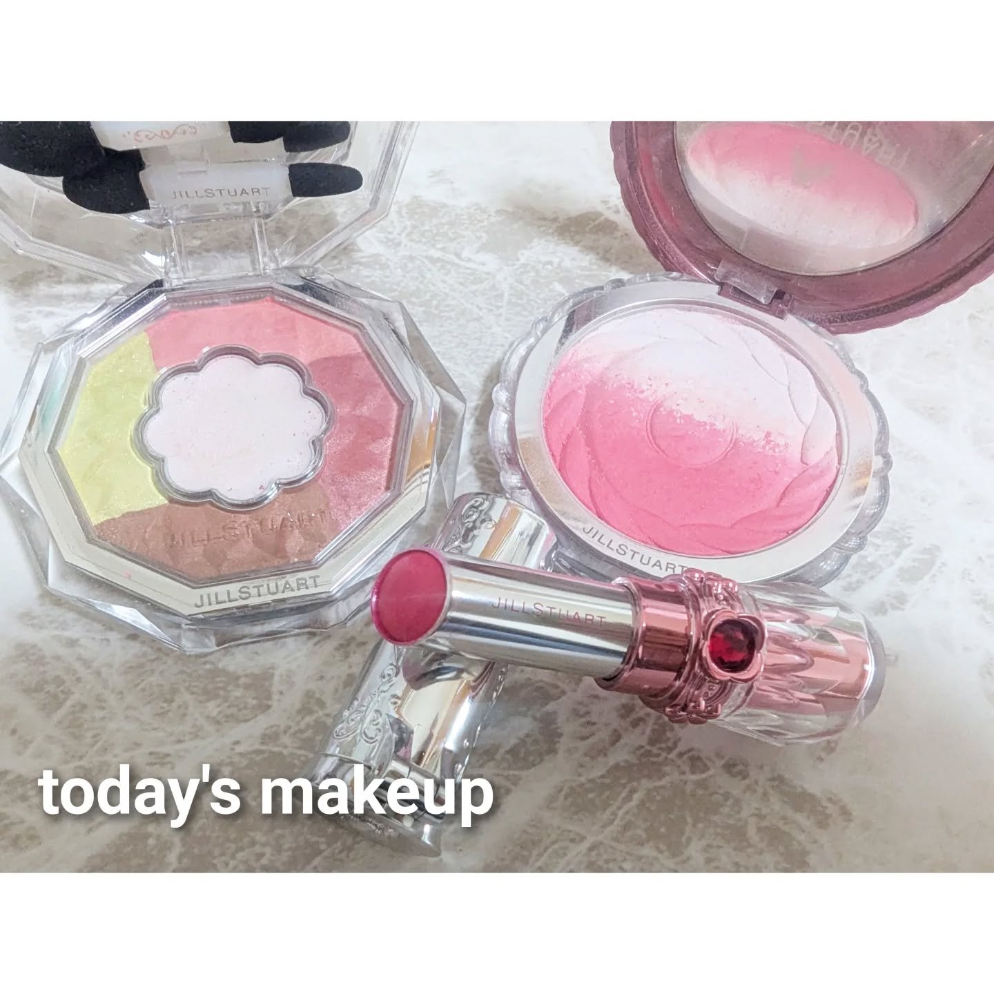 ジルスチュアート　リップブロッサム グロウ 105 royal strawberry <ギルティパフェタイム>(限定色)/JILL STUART/口紅を使ったクチコミ（1枚目）