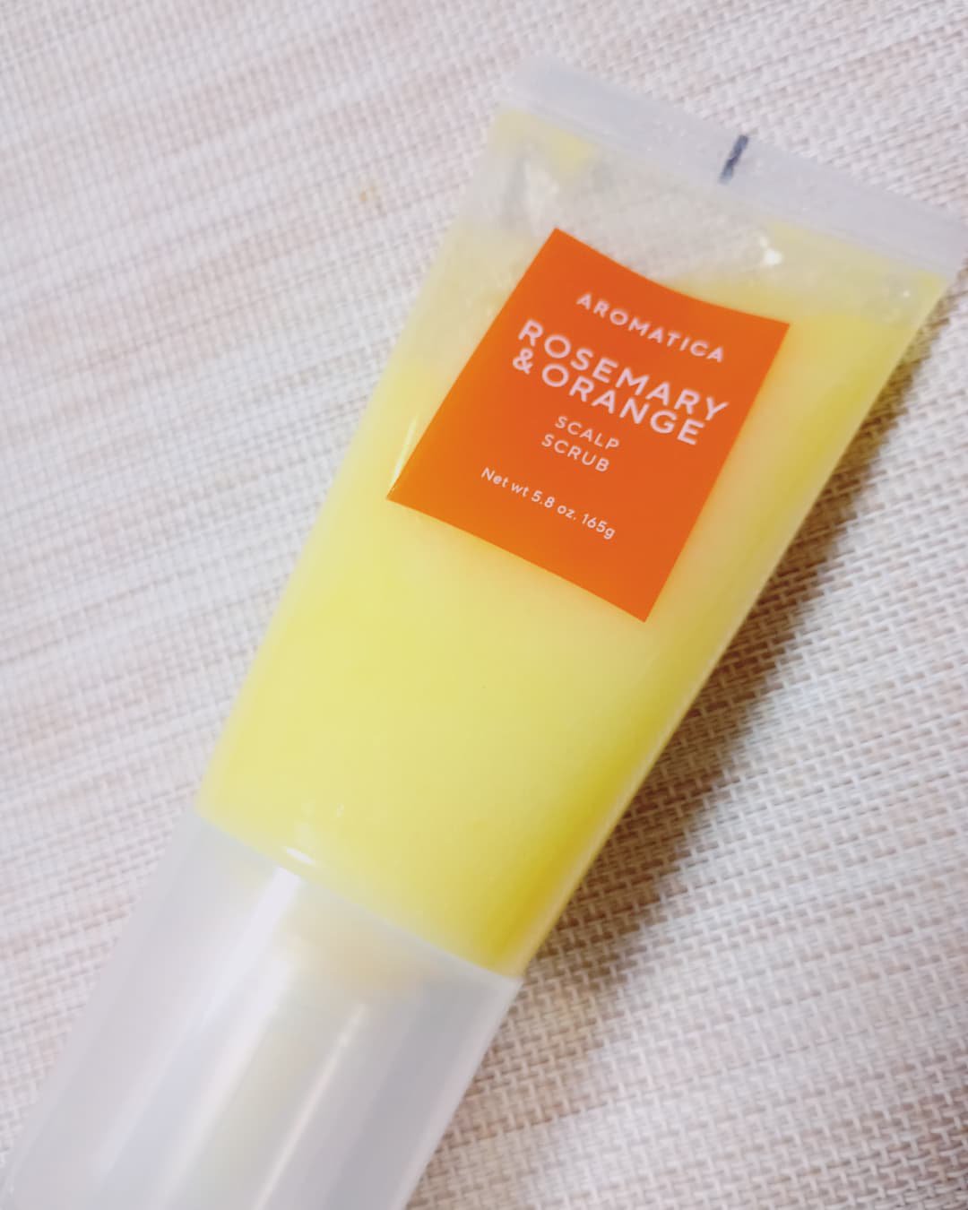 ローズマリー＆オレンジ スカルプスクラブ/AROMATICA/ヘッドスクラブを使ったクチコミ（1枚目）