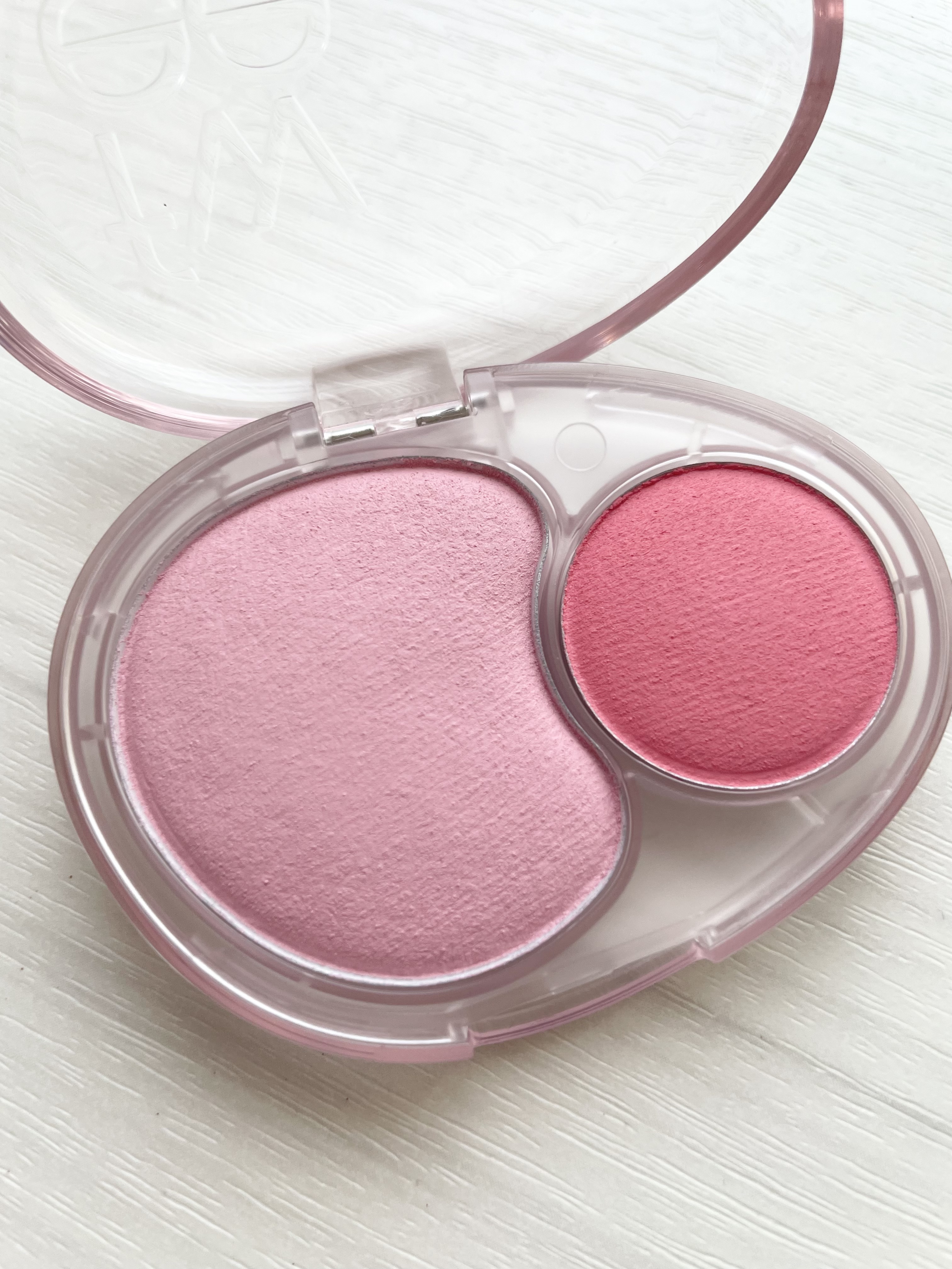 デュアルチークメロウ/fwee/ジェル・クリームチークを使ったクチコミ（1枚目）