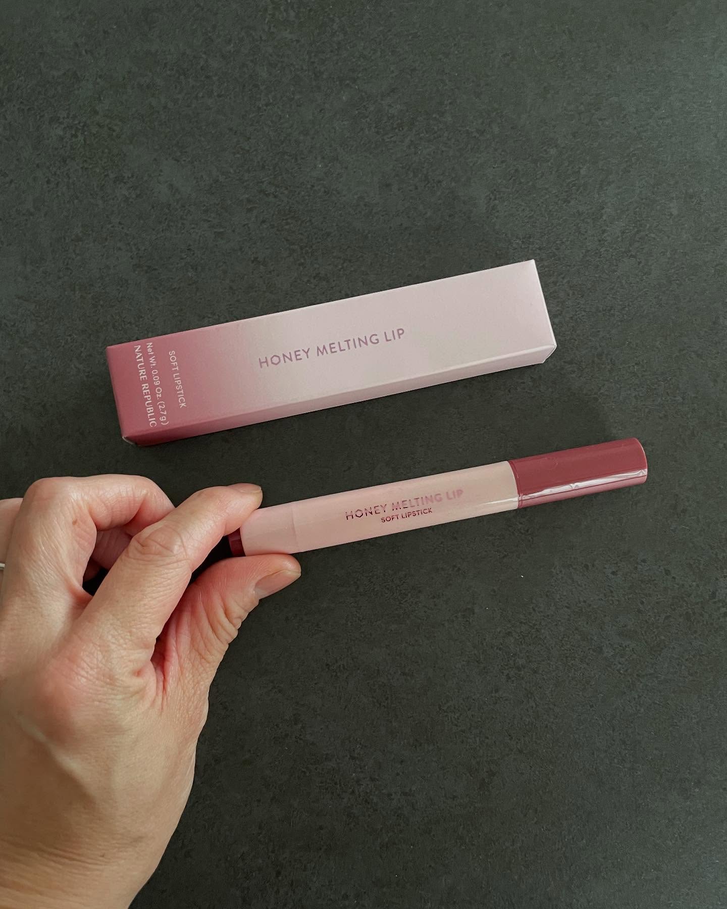 ハニーメルティングリップ/ネイチャーリパブリック/口紅を使ったクチコミ（1枚目）
