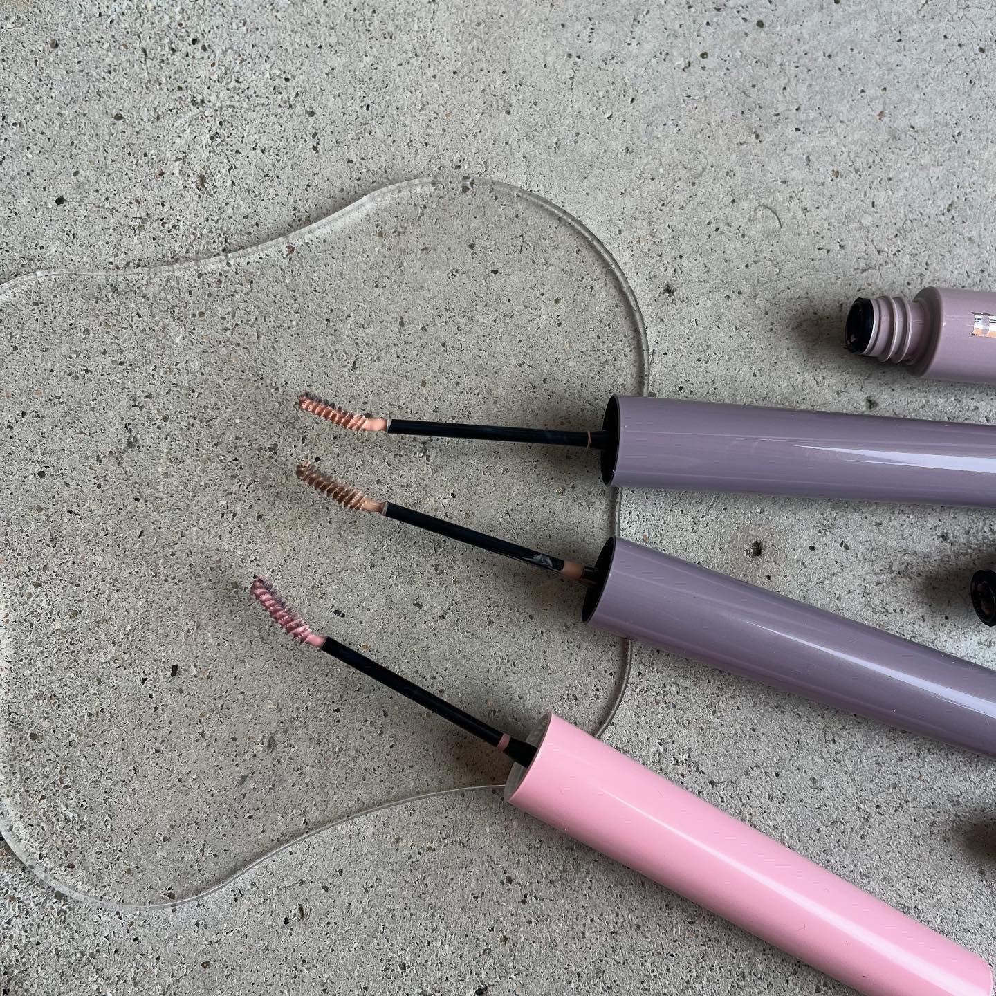 インスパイアスキニーブロウカラ/mude/眉マスカラを使ったクチコミ（3枚目）