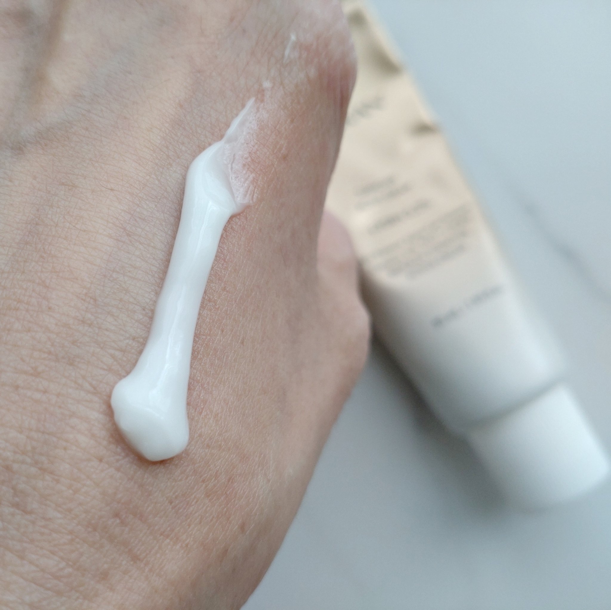 REJURAN ターンオーバーアクティブクリーム 50ml/REJURAN COSMETICS/フェイスクリームを使ったクチコミ（2枚目）