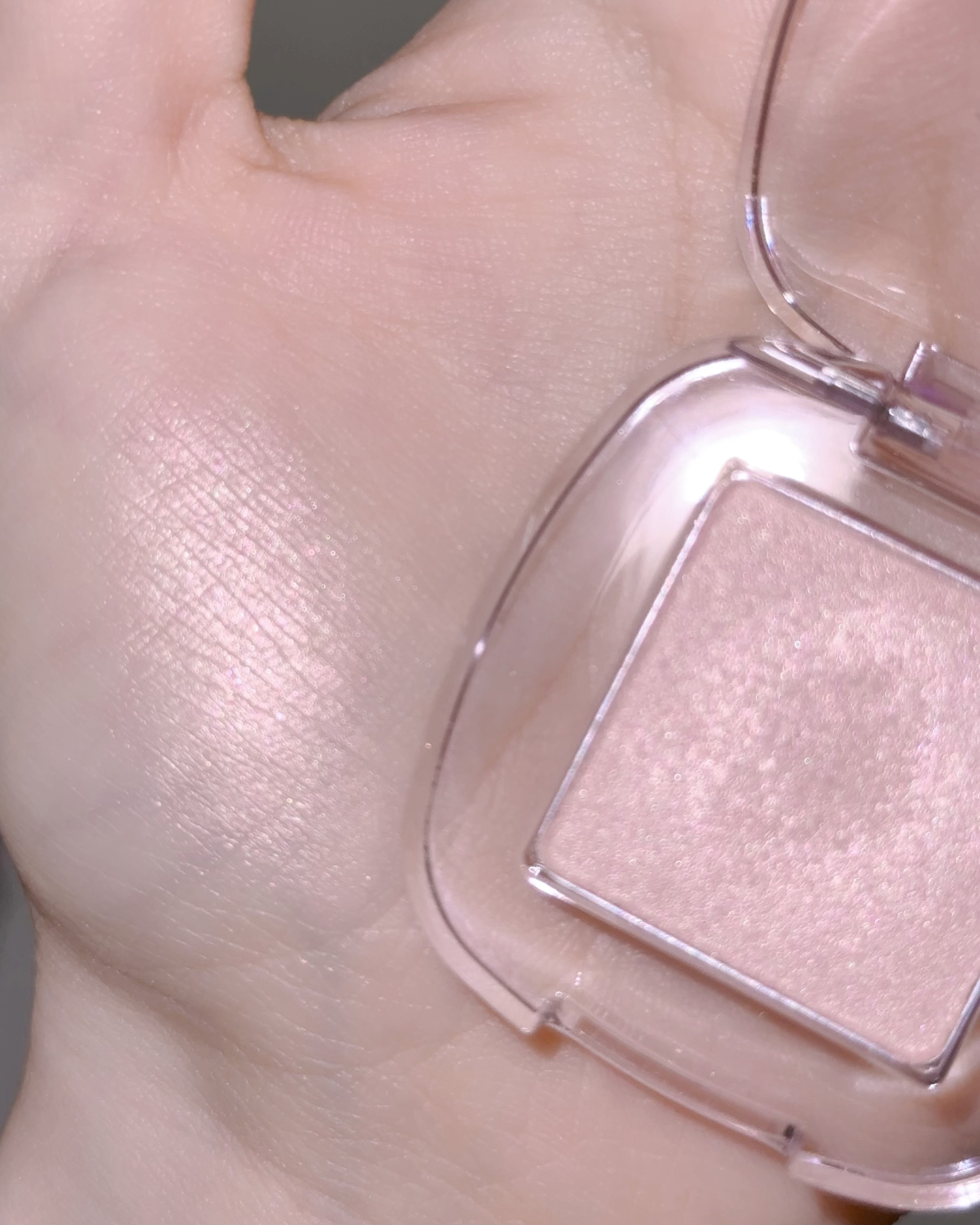 シングルアイシャドウ/hince/単色アイシャドウを使ったクチコミ（3枚目）