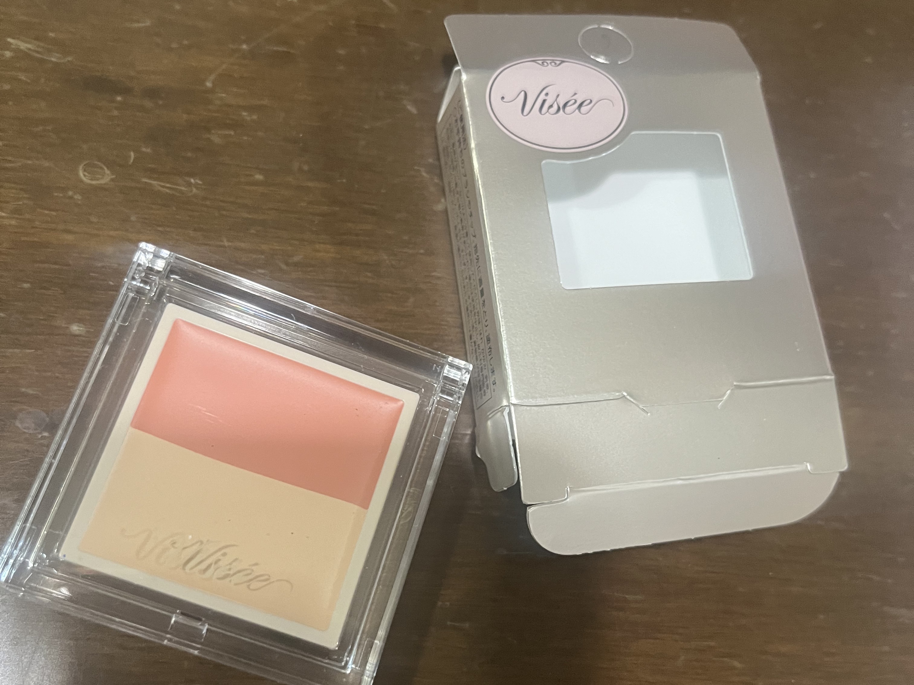 カラーデュオ トリック コンシーラー 05 レッドトリック(ライトベージュ)/Visée/パレットコンシーラーを使ったクチコミ（1枚目）