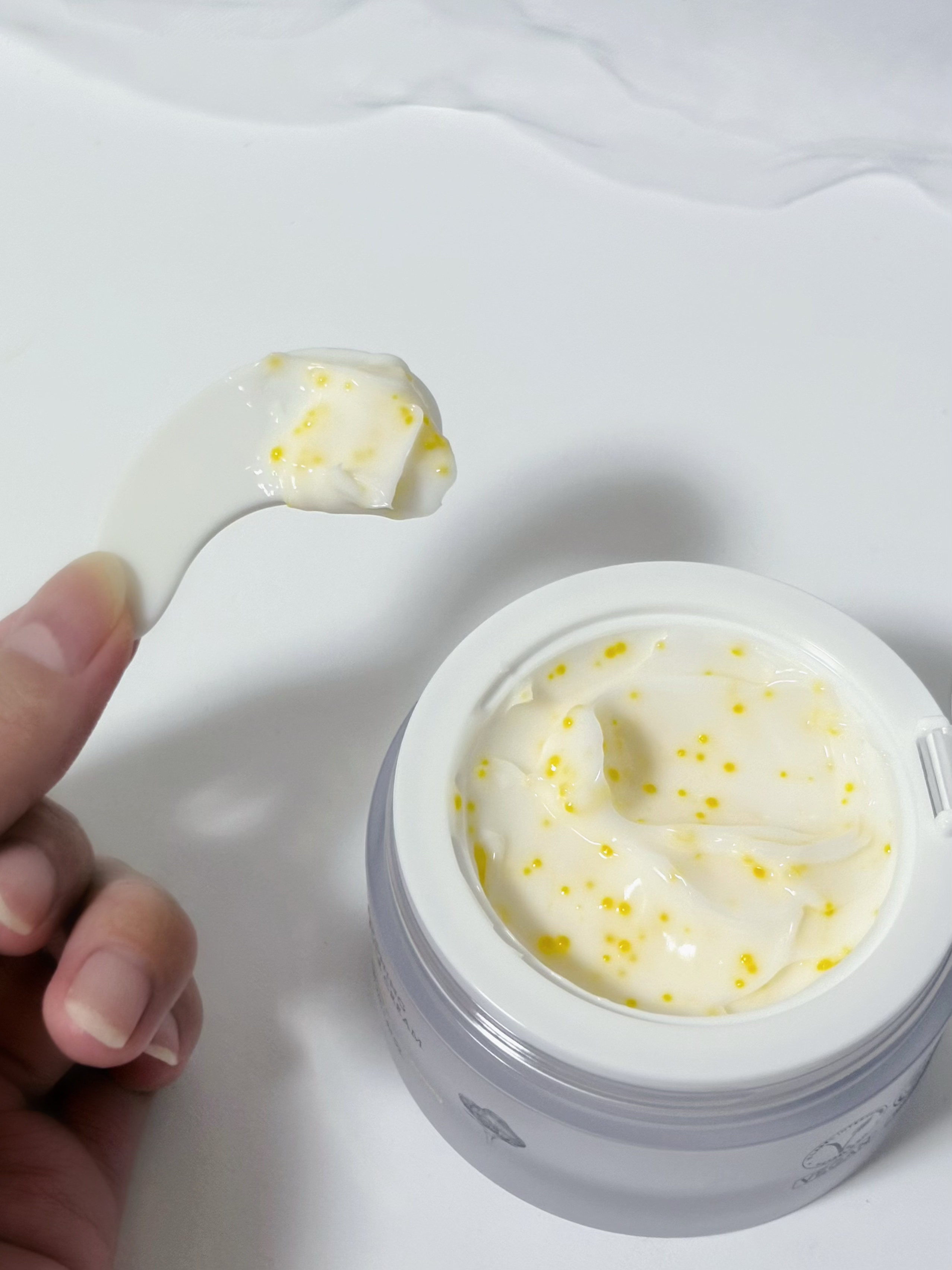 ビタトーニングカプセルクリーム/ダルバ/フェイスクリームを使ったクチコミ（3枚目）