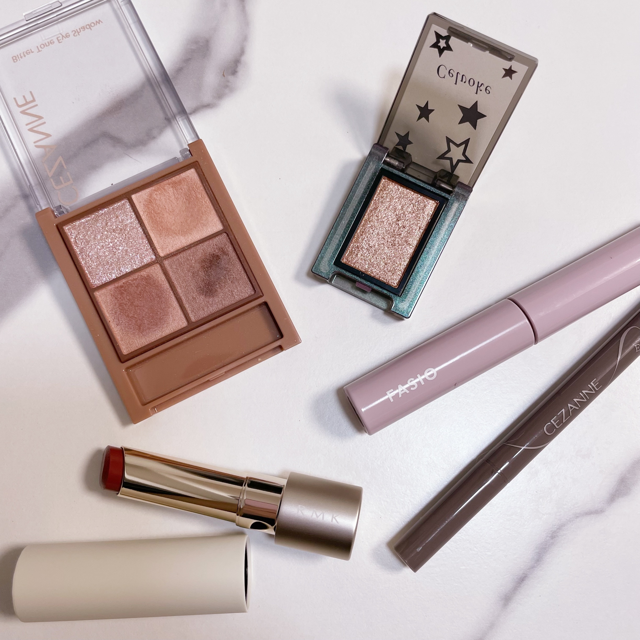 ヴァティック アイズ 30 ハーモニーバース（限定パッケージ）/Celvoke/単色アイシャドウを使ったクチコミ（2枚目）