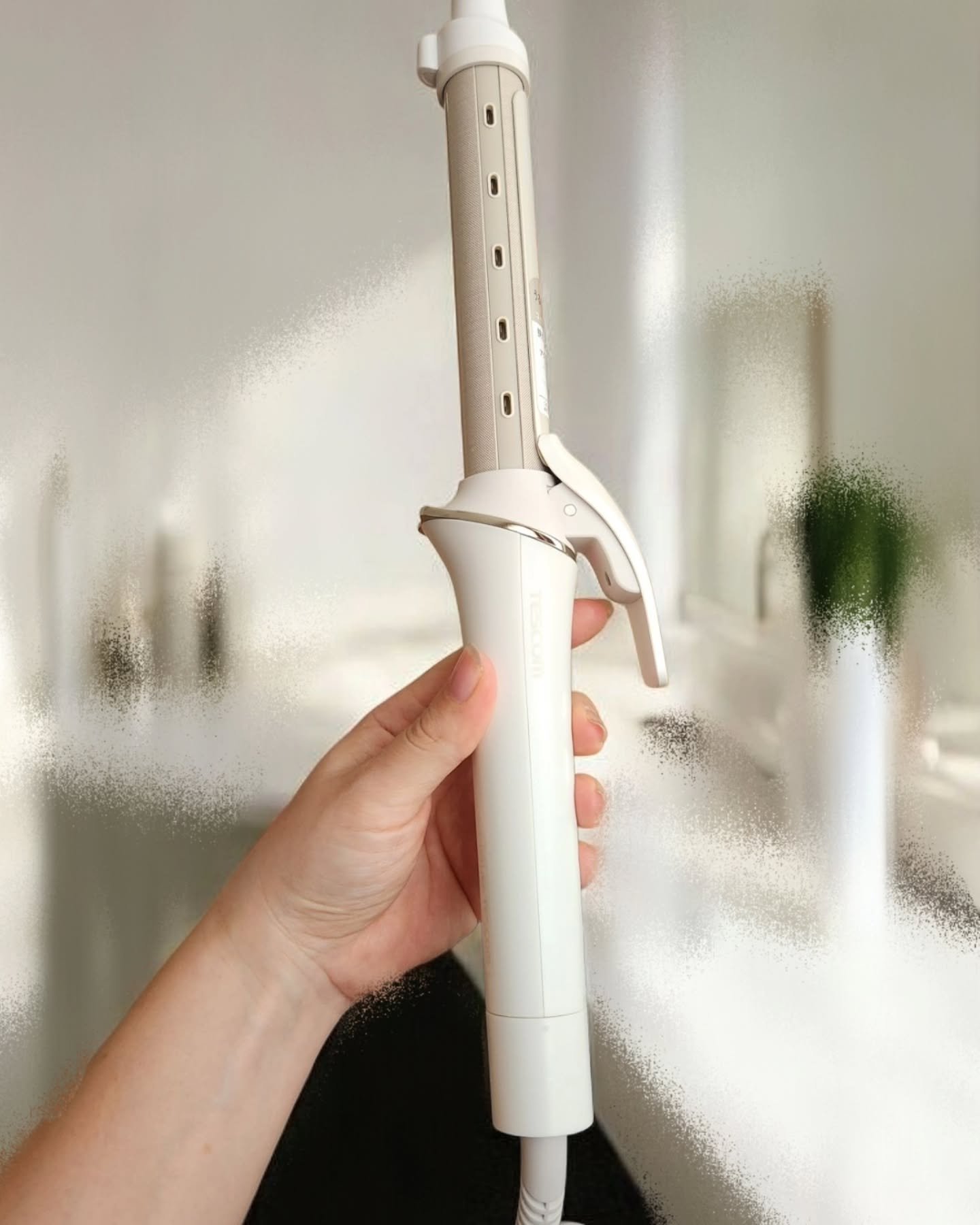 ＼NEW ITEM／
テスコム カールアイロン 26mm

2025年モデル出たよ〜〜〜っ！！
＼しかも！挟む力が変えられる！／
髪質やスタイルに合わせて、もっと“自分好み”に使えるのがうれしい！

⁡
✦ アジャスタブルロックリング機能が