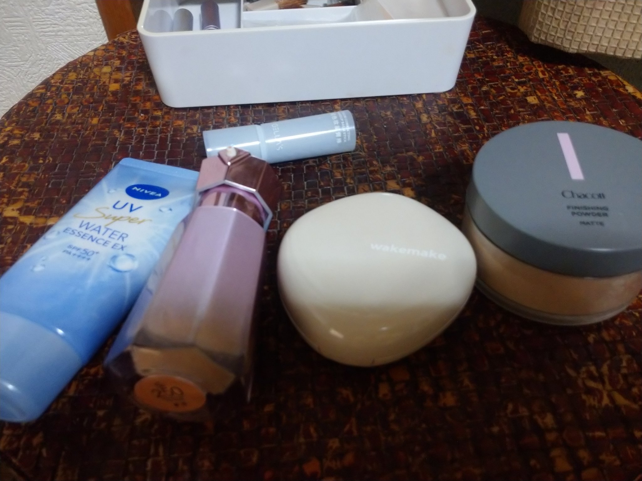 ＆.フェイスパウダー プリズムラベンダー/DAISO/プレストパウダーを使ったクチコミ（2枚目）