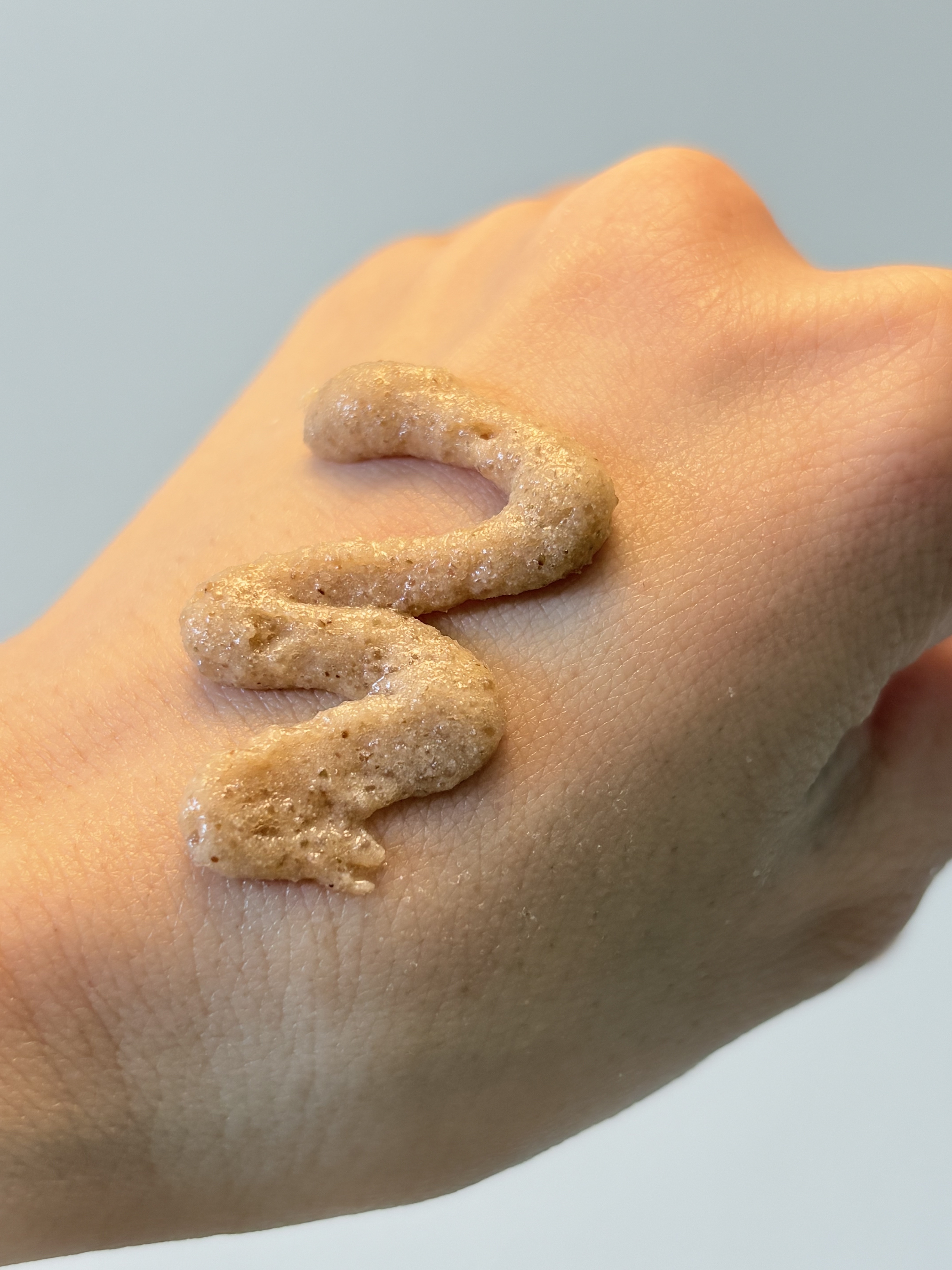 シーソルトセラピースカルプスケーラー/GROWUS/ヘッドスクラブを使ったクチコミ（2枚目）