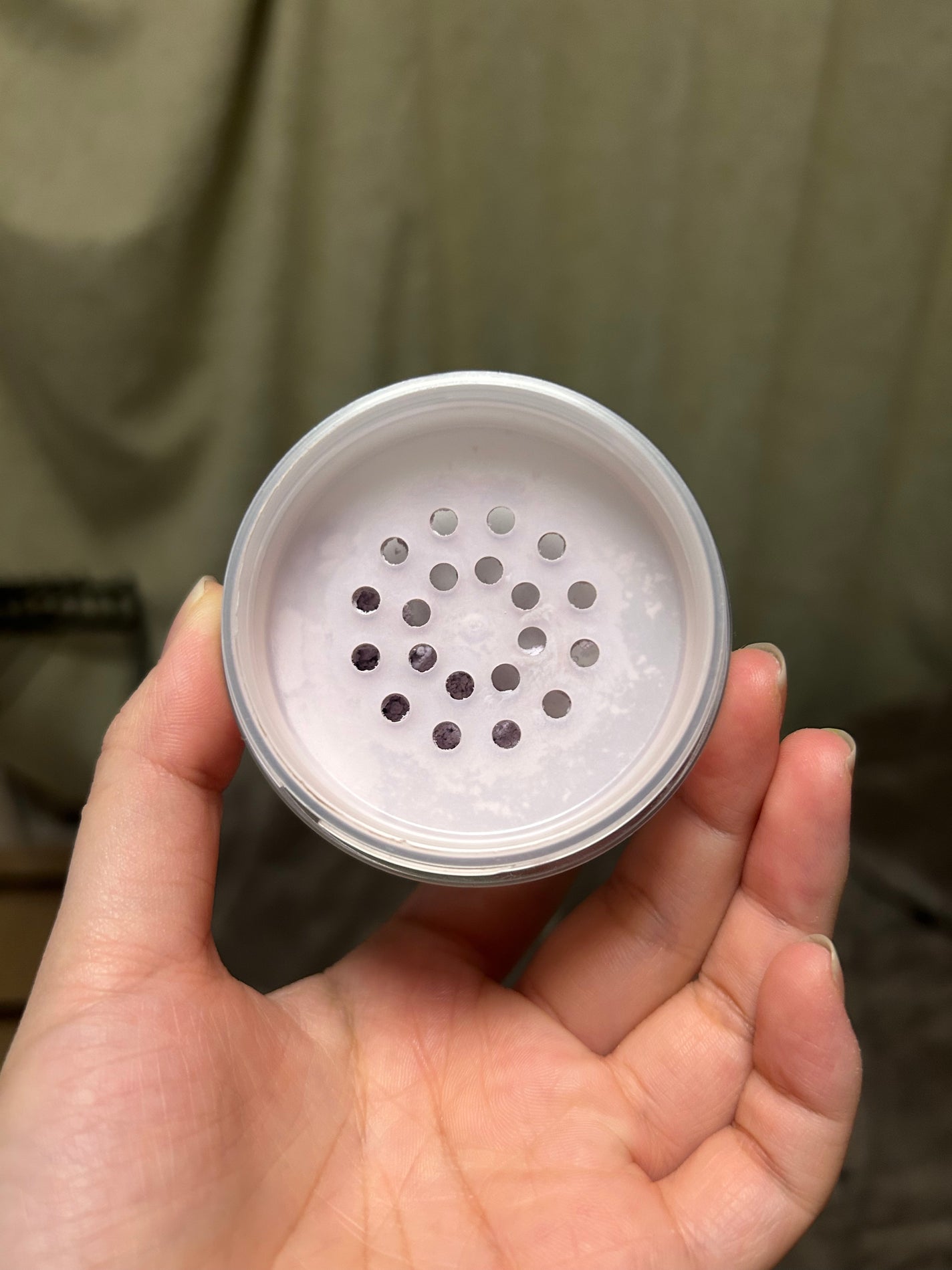 シルキールースモイストパウダー/キャンメイク/ルースパウダーを使ったクチコミ(3枚目)