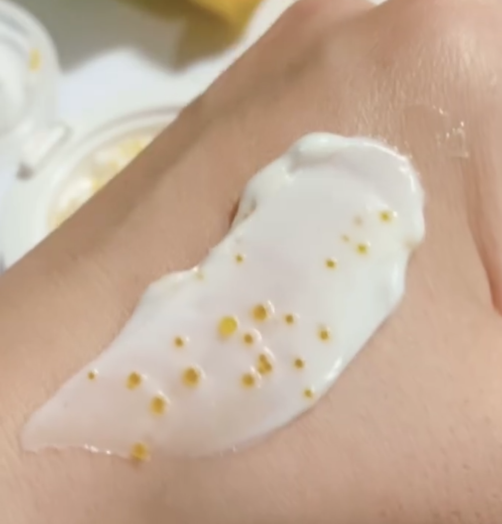 ビタトーニングカプセルクリーム/ダルバ/フェイスクリームを使ったクチコミ（2枚目）