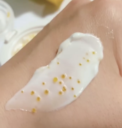 ビタトーニングカプセルクリーム/ダルバ/フェイスクリームを使ったクチコミ(2枚目)