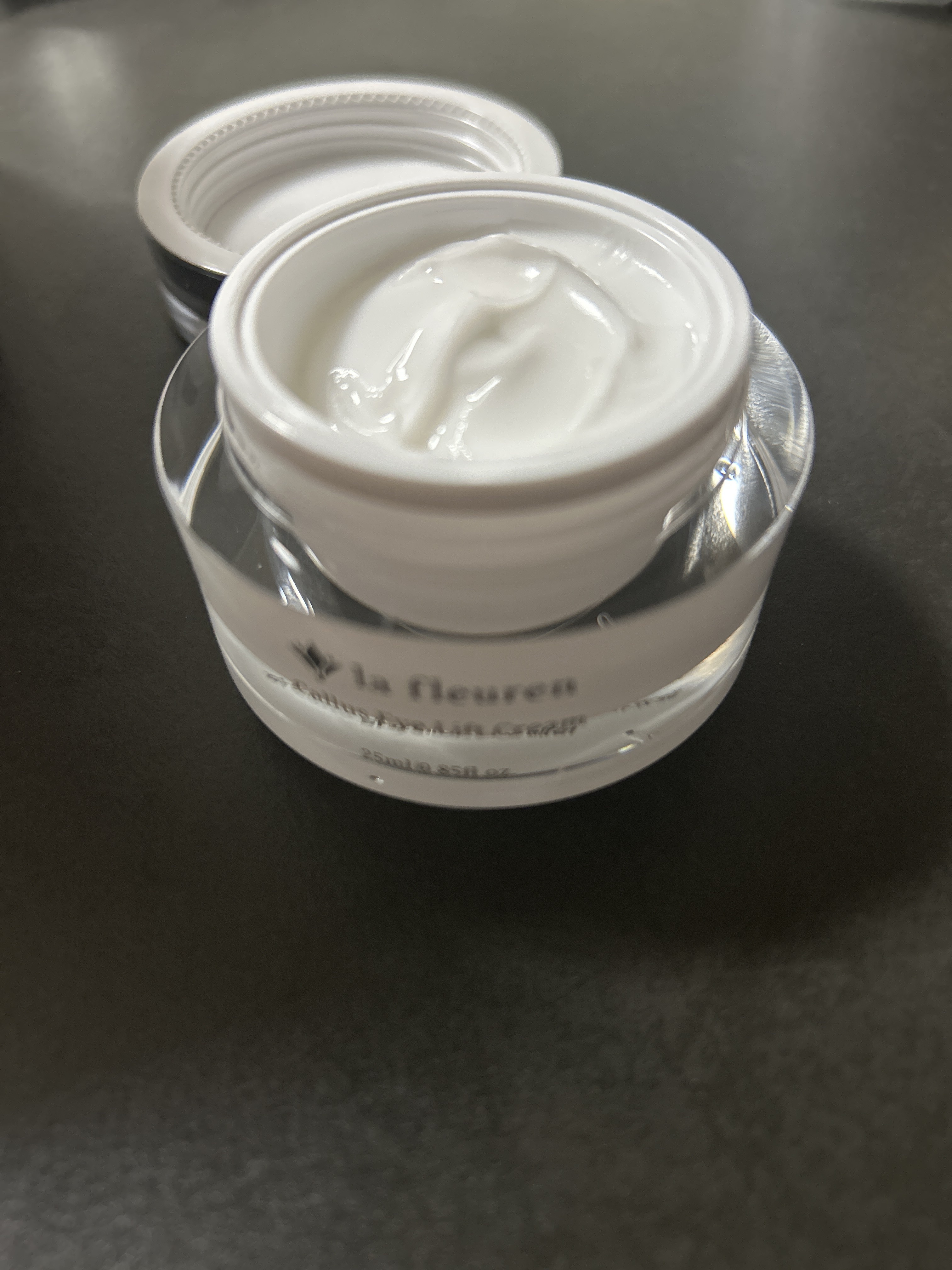 カルス弾力アイクリーム/la fleuren/アイケア・アイクリームを使ったクチコミ（2枚目）