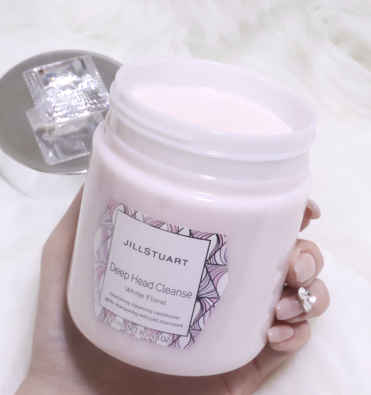 ディープ ヘッドクレンズ　ホワイトフローラル/JILL STUART/市販シャンプーを使ったクチコミ（1枚目）