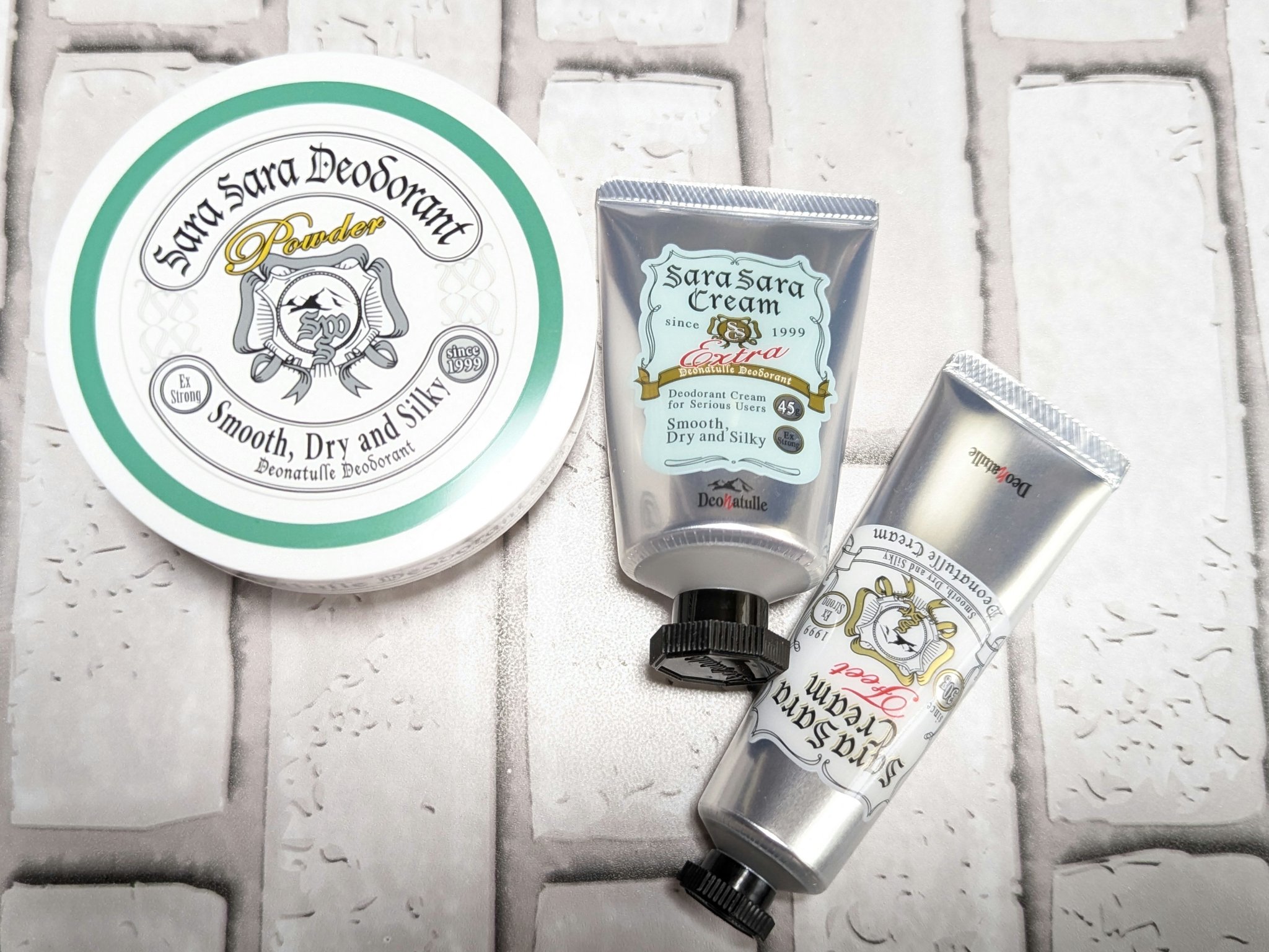 薬用さらさらデオドラントパウダー/デオナチュレ/デオドラント・制汗剤を使ったクチコミ（2枚目）