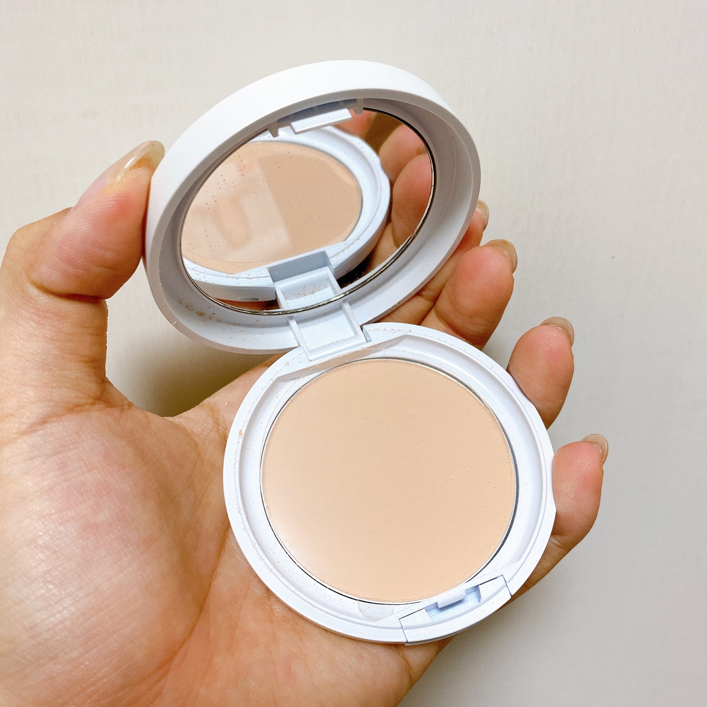 ミネラルUVシームレスベール/エトヴォス/プレストパウダーを使ったクチコミ(8枚目)