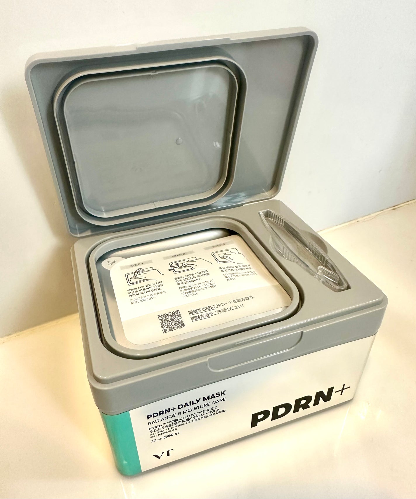 しーちゃん on LIPS 「VTCOSMETICS様の商品をモニターさせていただくことにな..」(1枚目)