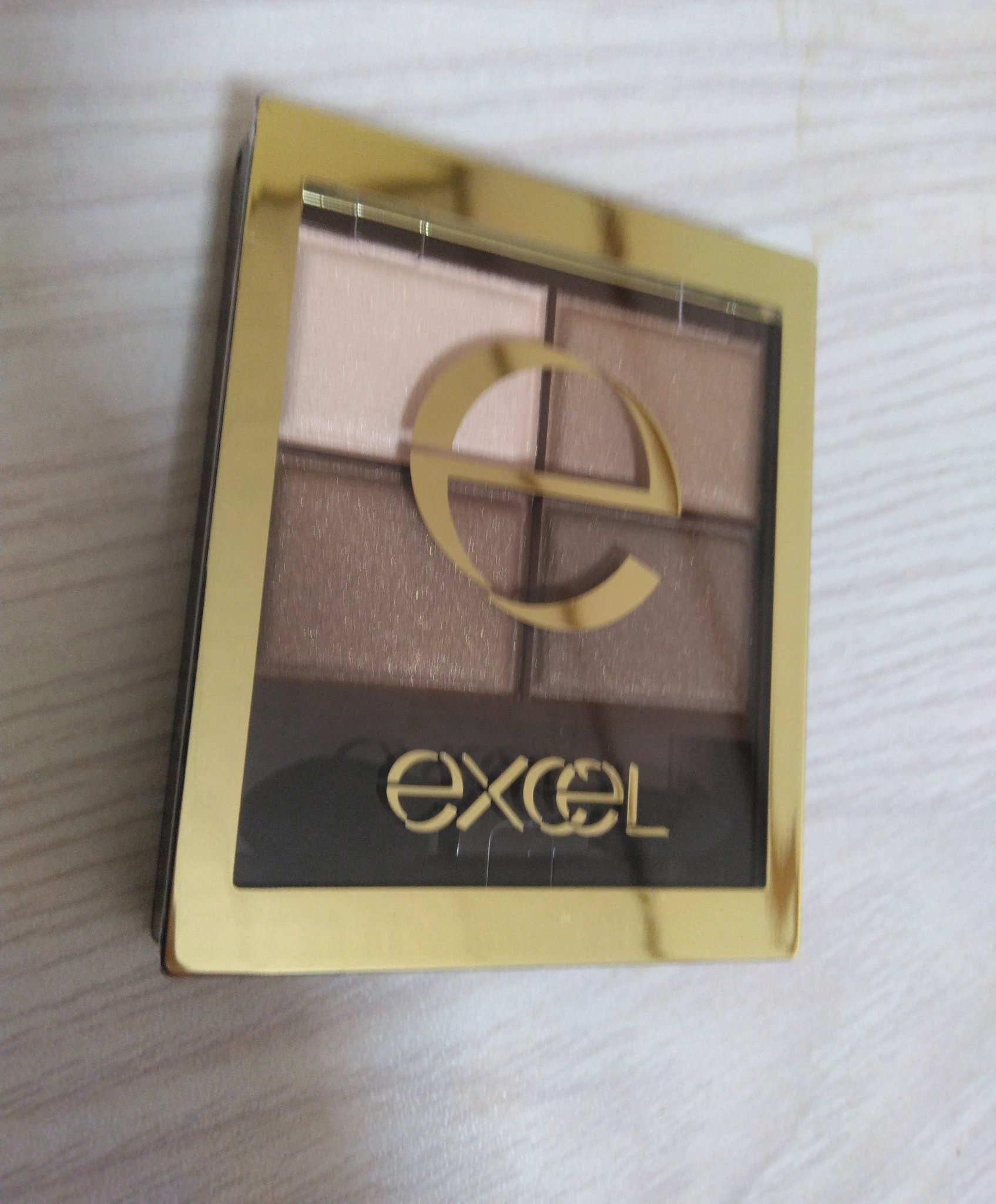 スキニーリッチシャドウ/excel/アイシャドウパレットを使ったクチコミ（2枚目）