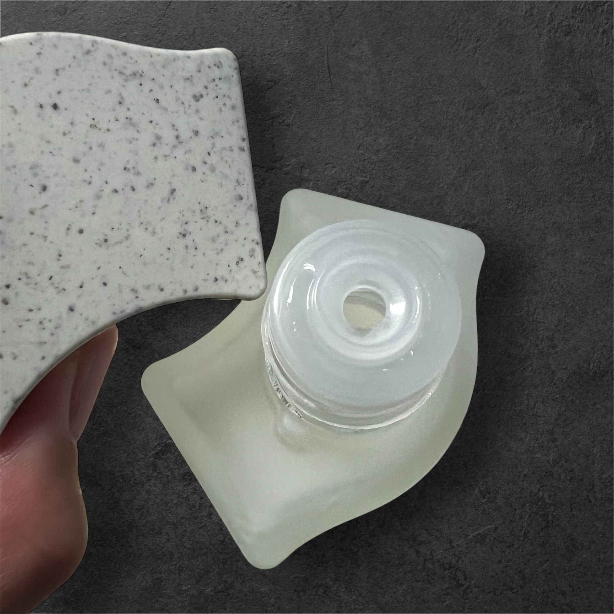 雪肌精 BLUE　ディープ ハイドレイティング エッセンス リキッド Ⅱ/雪肌精/化粧水を使ったクチコミ（3枚目）