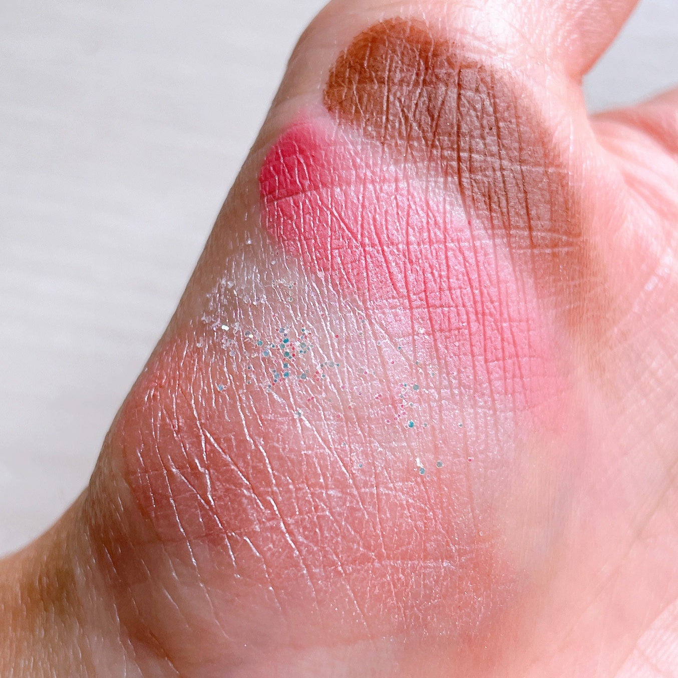 バブアイカラーパレット/minum/アイシャドウパレットを使ったクチコミ(2枚目)