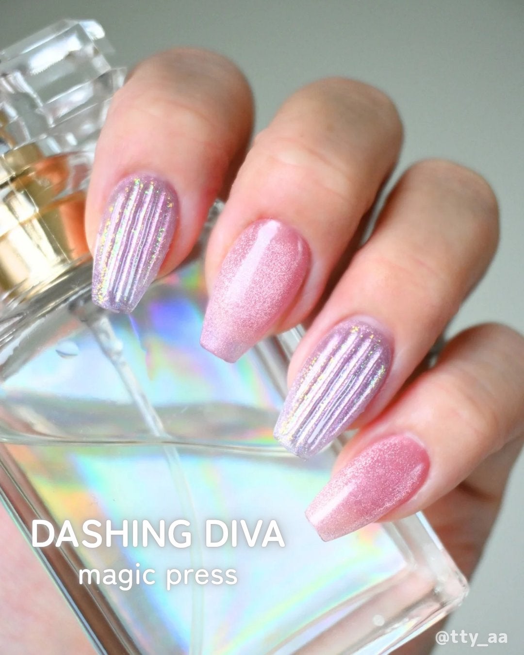 1秒ネイルマジックプレス/DASHINGDIVA MAGICPRESS/ネイルチップ・パーツを使ったクチコミ(1枚目)