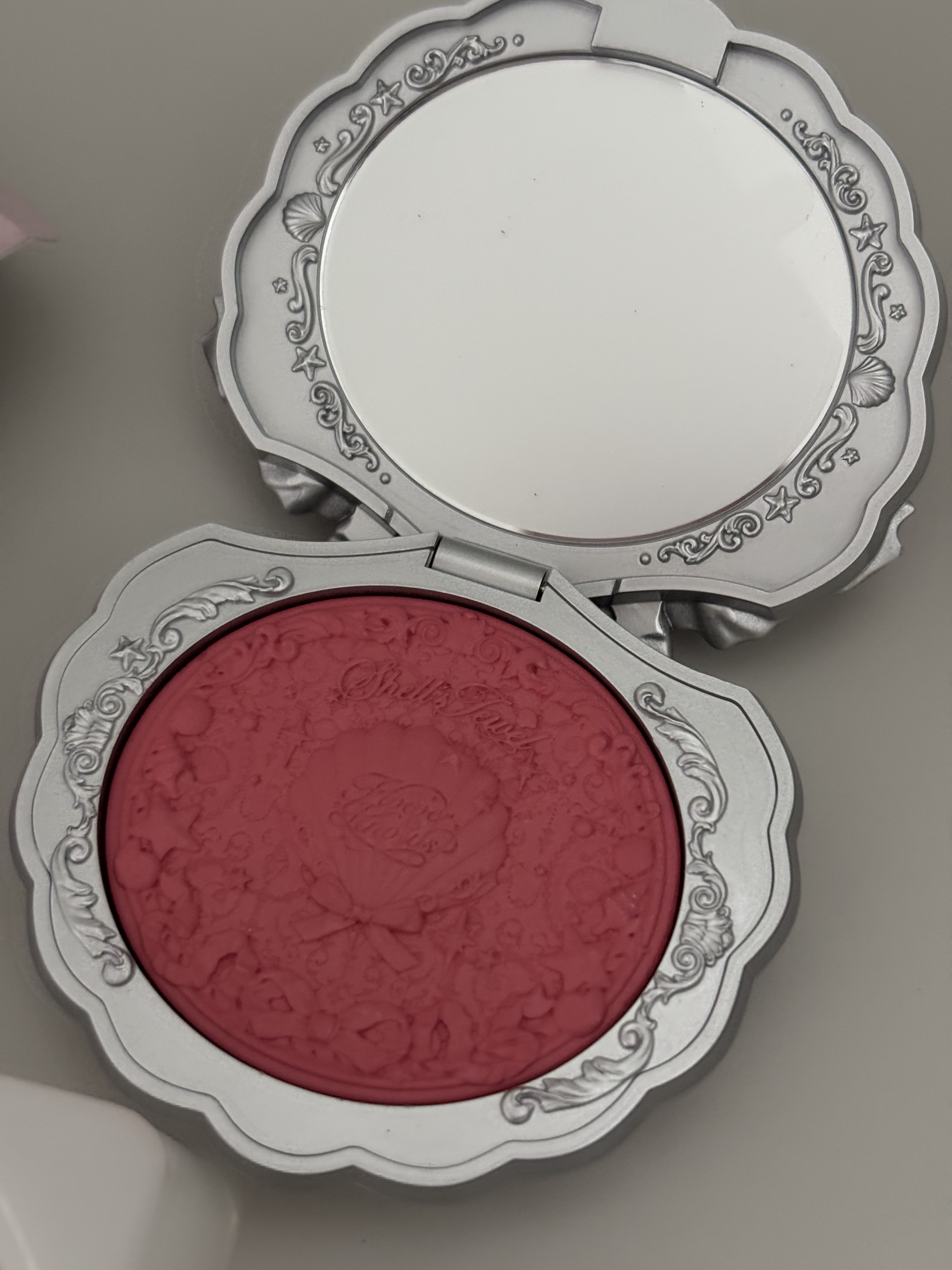 シェルズジュエルコレクション サテンチーク/FlowerKnows/パウダーチークを使ったクチコミ（3枚目）