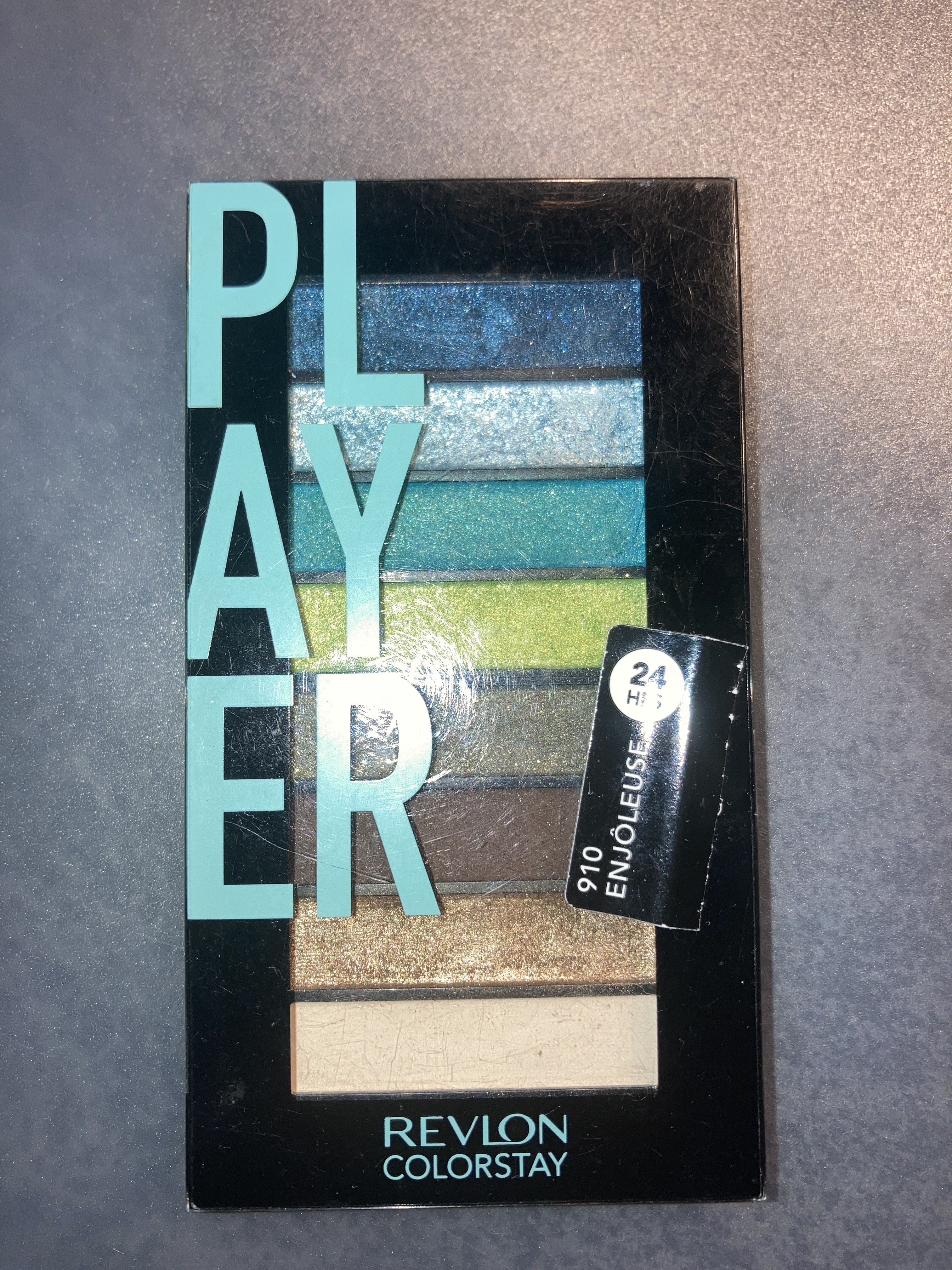 カラーステイ ルックス ブック パレット/REVLON/アイシャドウパレットを使ったクチコミ（1枚目）