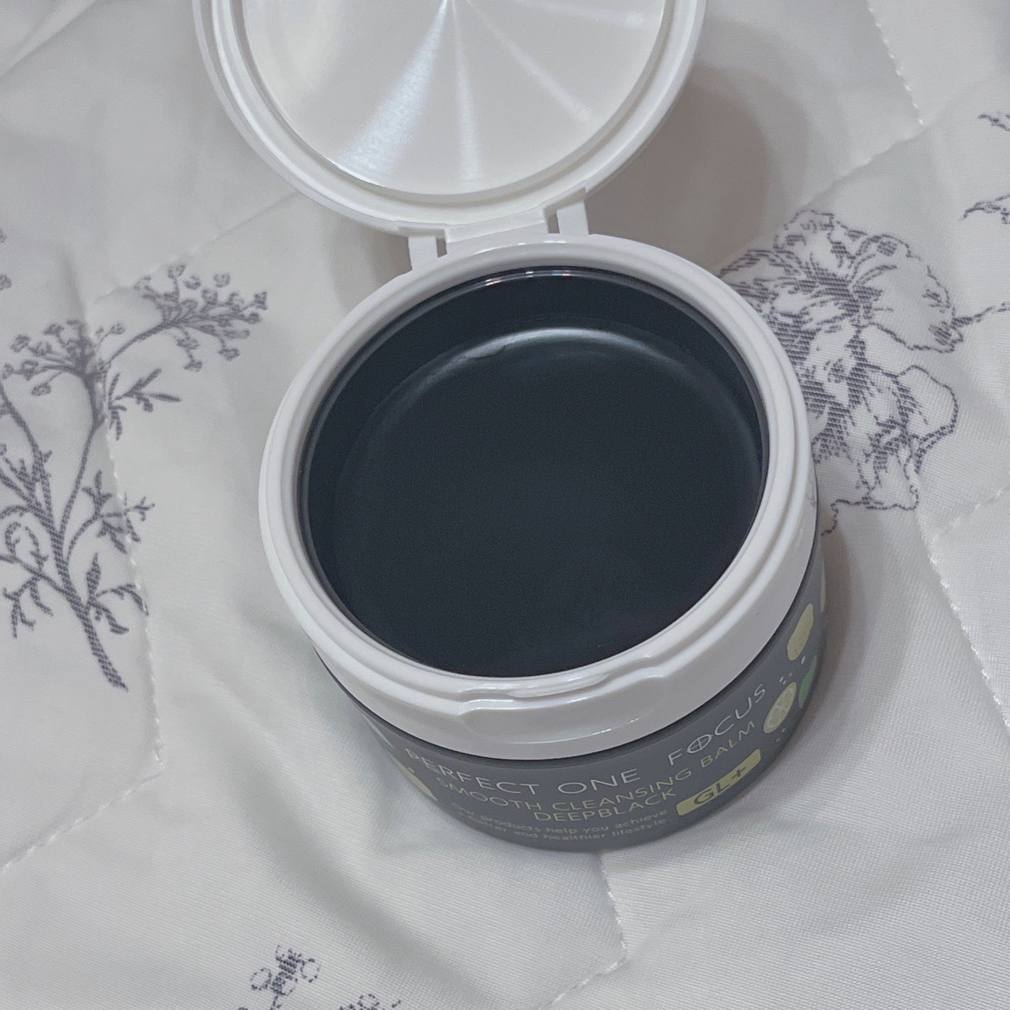 パーフェクトワンフォーカス スムースクレンジングバーム ディープブラック/PERFECT ONE FOCUS/クレンジングバームを使ったクチコミ(2枚目)