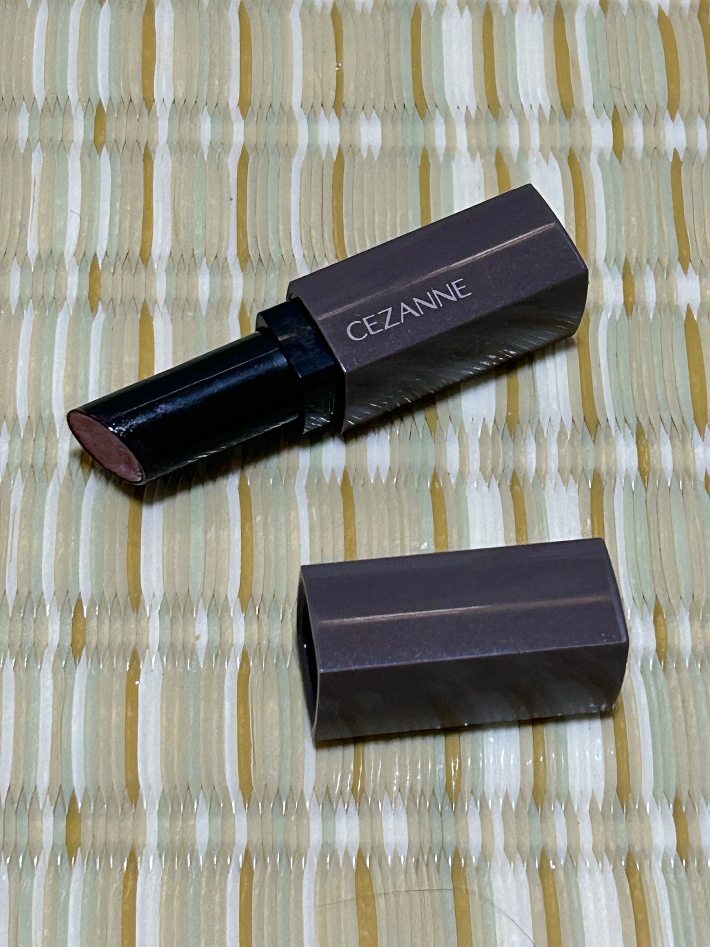 リップカラーシールド/CEZANNE/口紅を使ったクチコミ(3枚目)