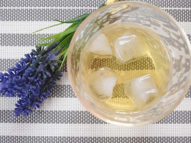 黒酢の効果って?飲み方やおすすめレシピも紹介!のサムネイル