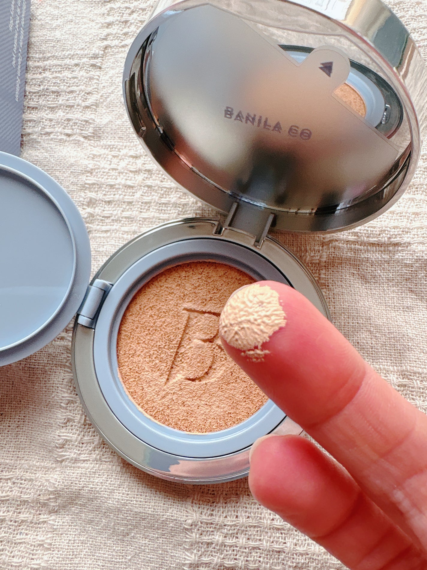 デニムエディション ホワイトクッション フィクサー/BANILA CO/クッションファンデーションを使ったクチコミ(3枚目)