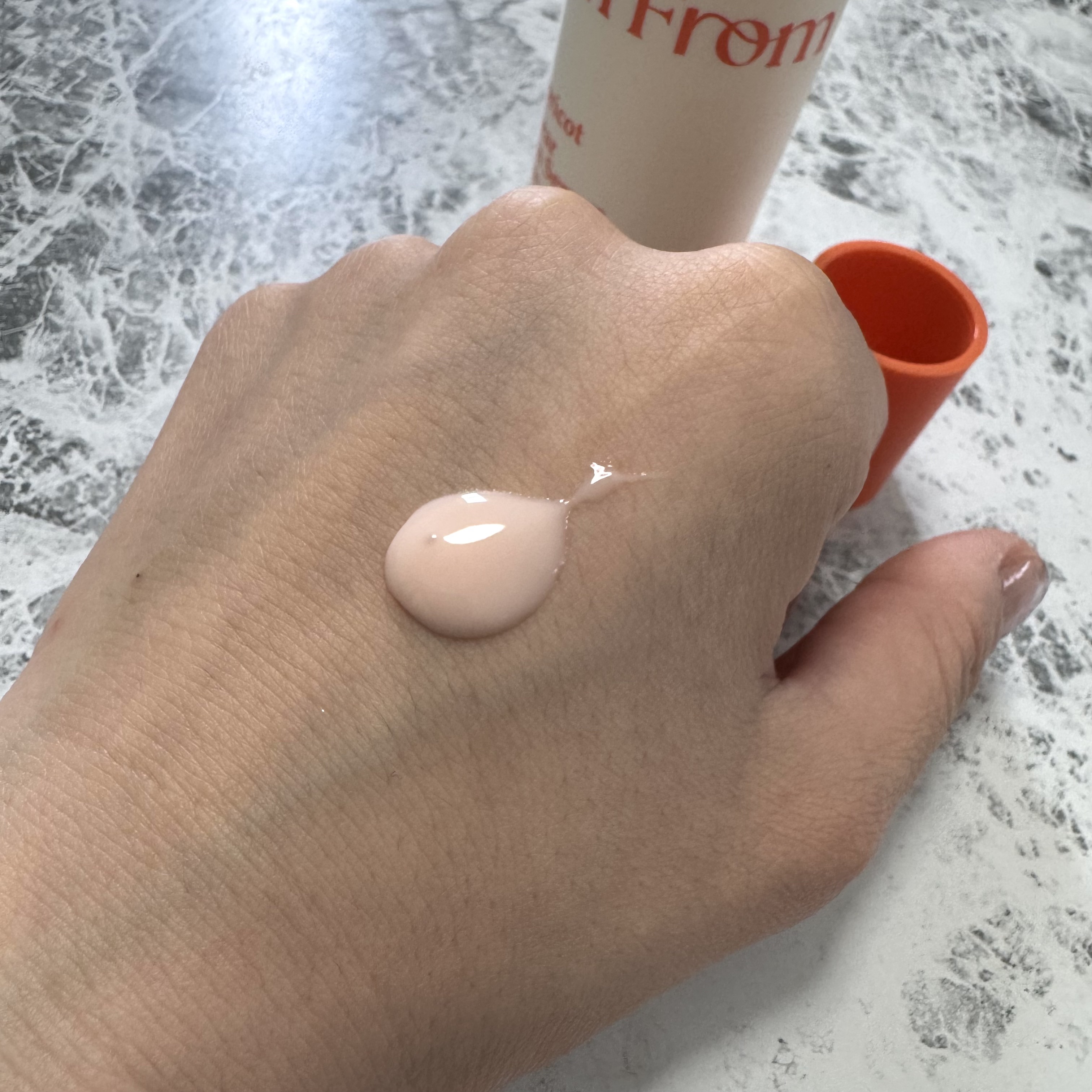 アプリコットクリアサンセラム/I'm from/日焼け止めローションを使ったクチコミ（3枚目）