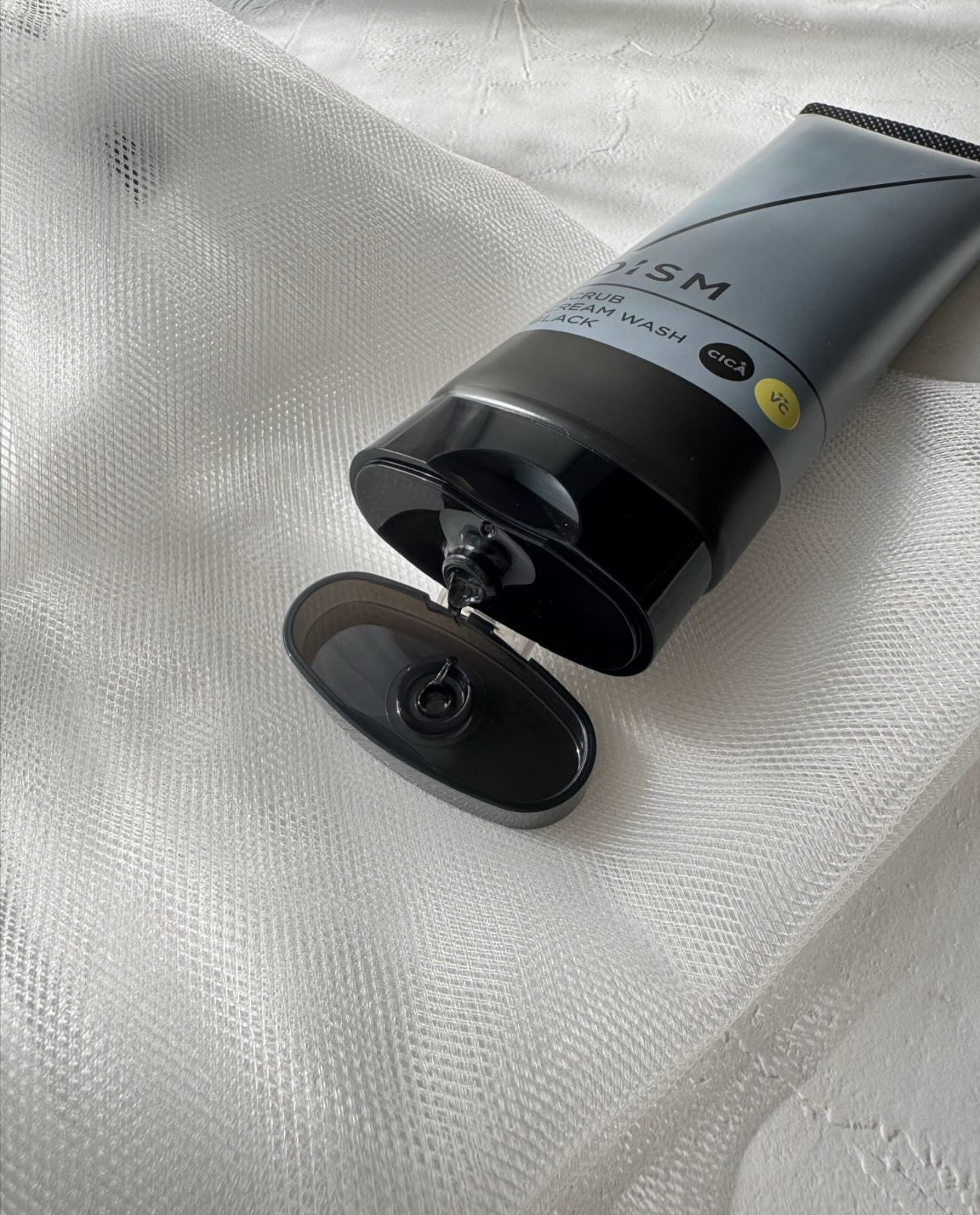 ディズム　スクラブクリームウォッシュ ブラック/DISM/洗顔フォームを使ったクチコミ（2枚目）