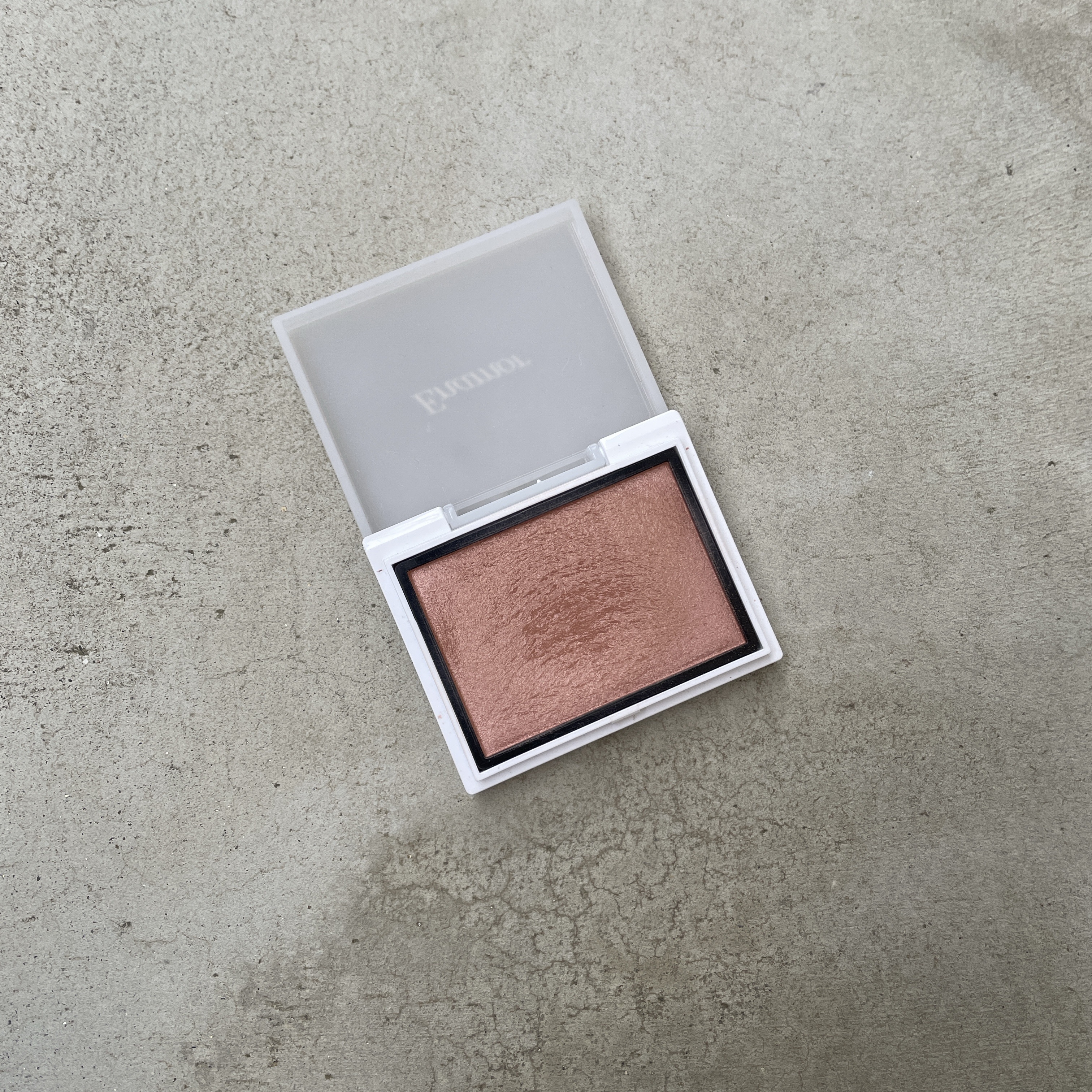 メロウメルティングチーク 03 My temperature/Enamor/パウダーチークを使ったクチコミ（1枚目）