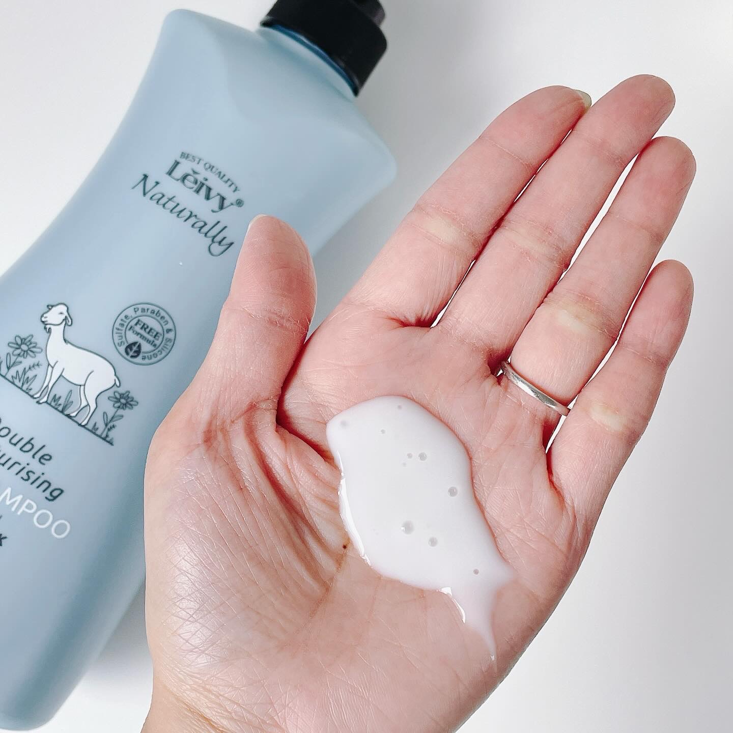 レイヴィー ダブルモイスチャー ヘアシャンプー GM／ヘアコンディショナー GM フルーティ＆フローラルな香り/Leivy/市販シャンプーを使ったクチコミ（3枚目）