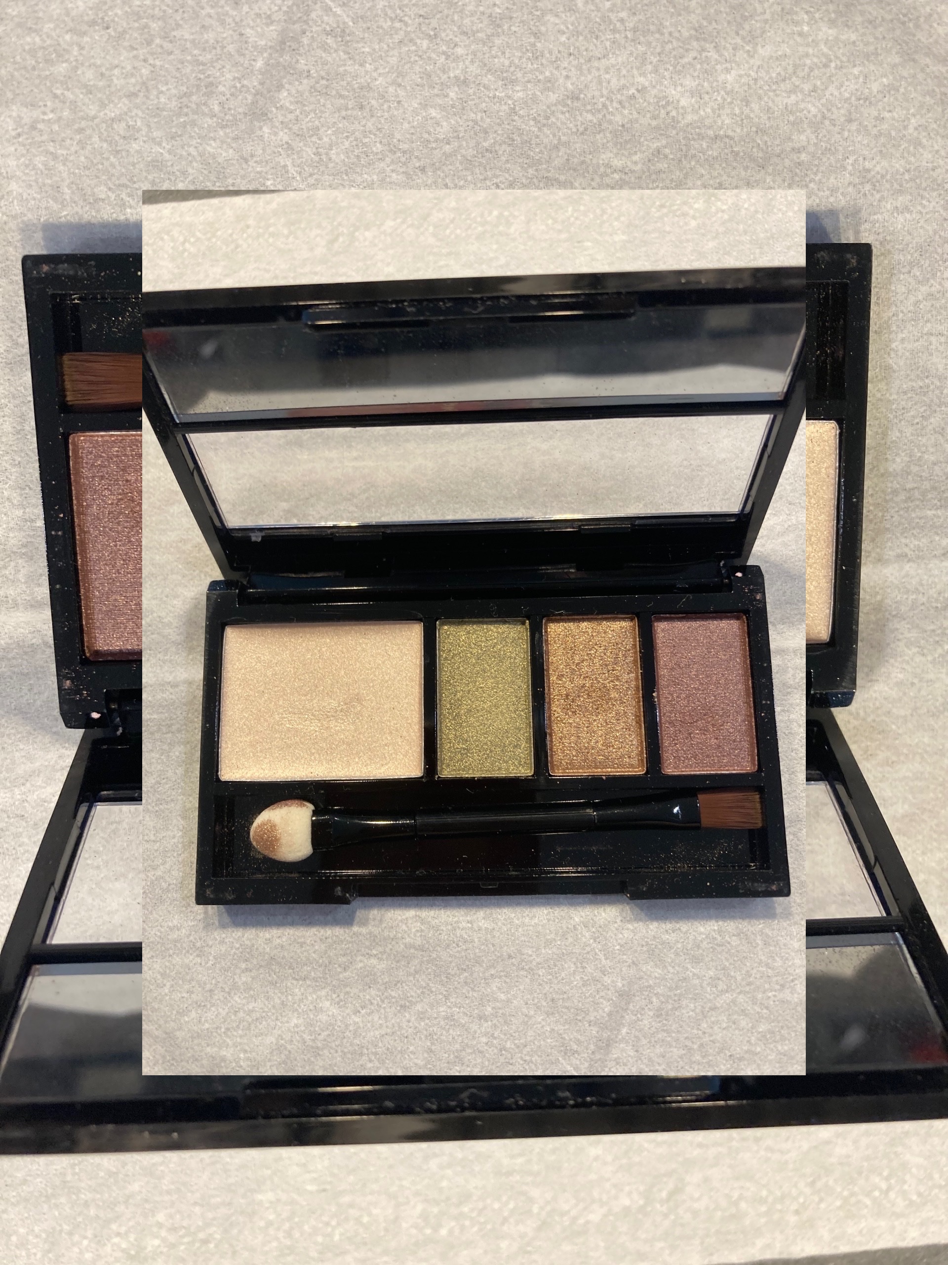 ジュエルグロスアイシャドウ/LOOK ME/アイシャドウパレットを使ったクチコミ（1枚目）