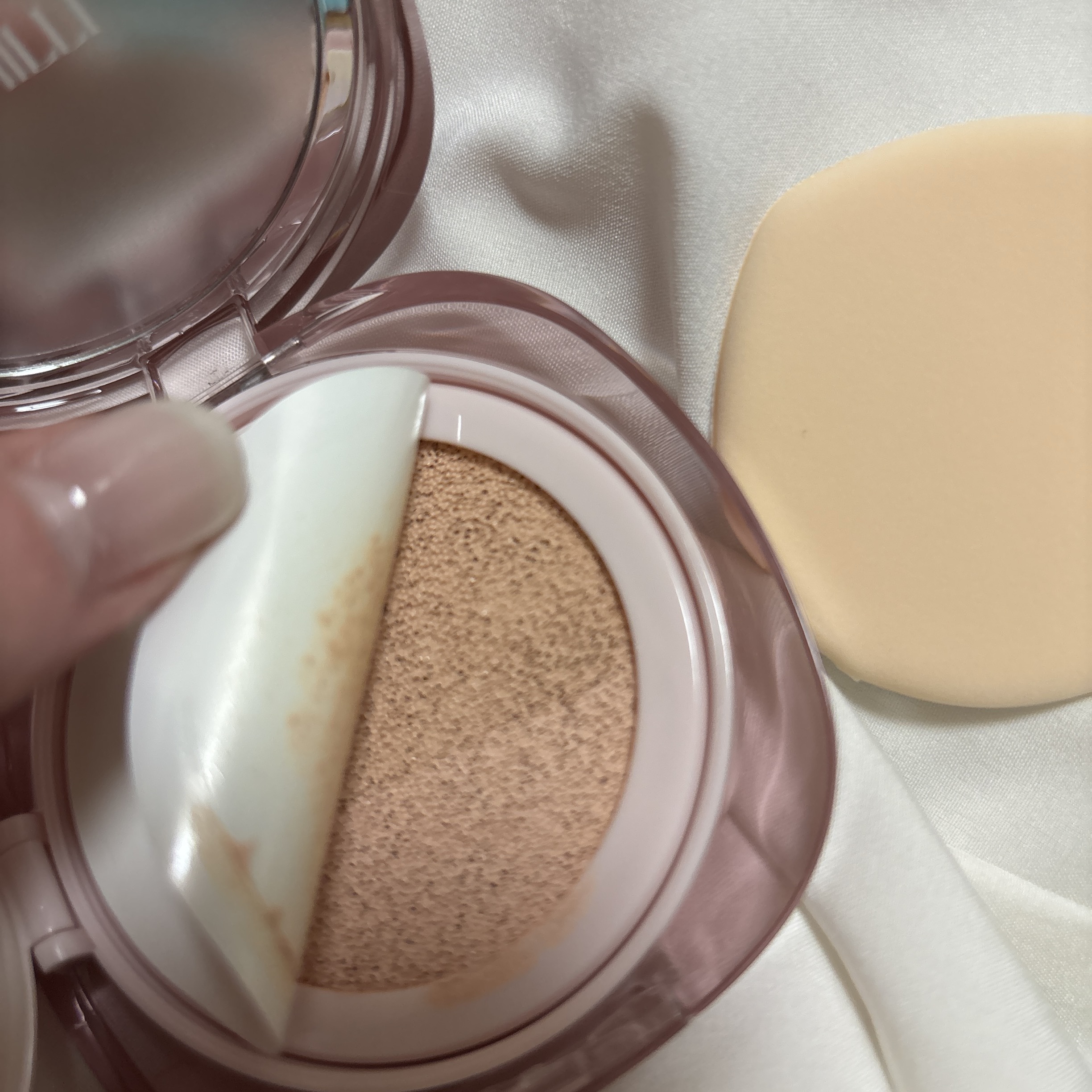 ツートンクッション/MILLIMILLI/クッションファンデーションを使ったクチコミ（3枚目）