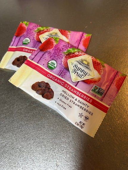 ひふみレイキ💫フォロバ♾️ on LIPS 「10袋入り🍓有機いちごが神価格‼️カルディみたいな地元のお店で..」(5枚目)