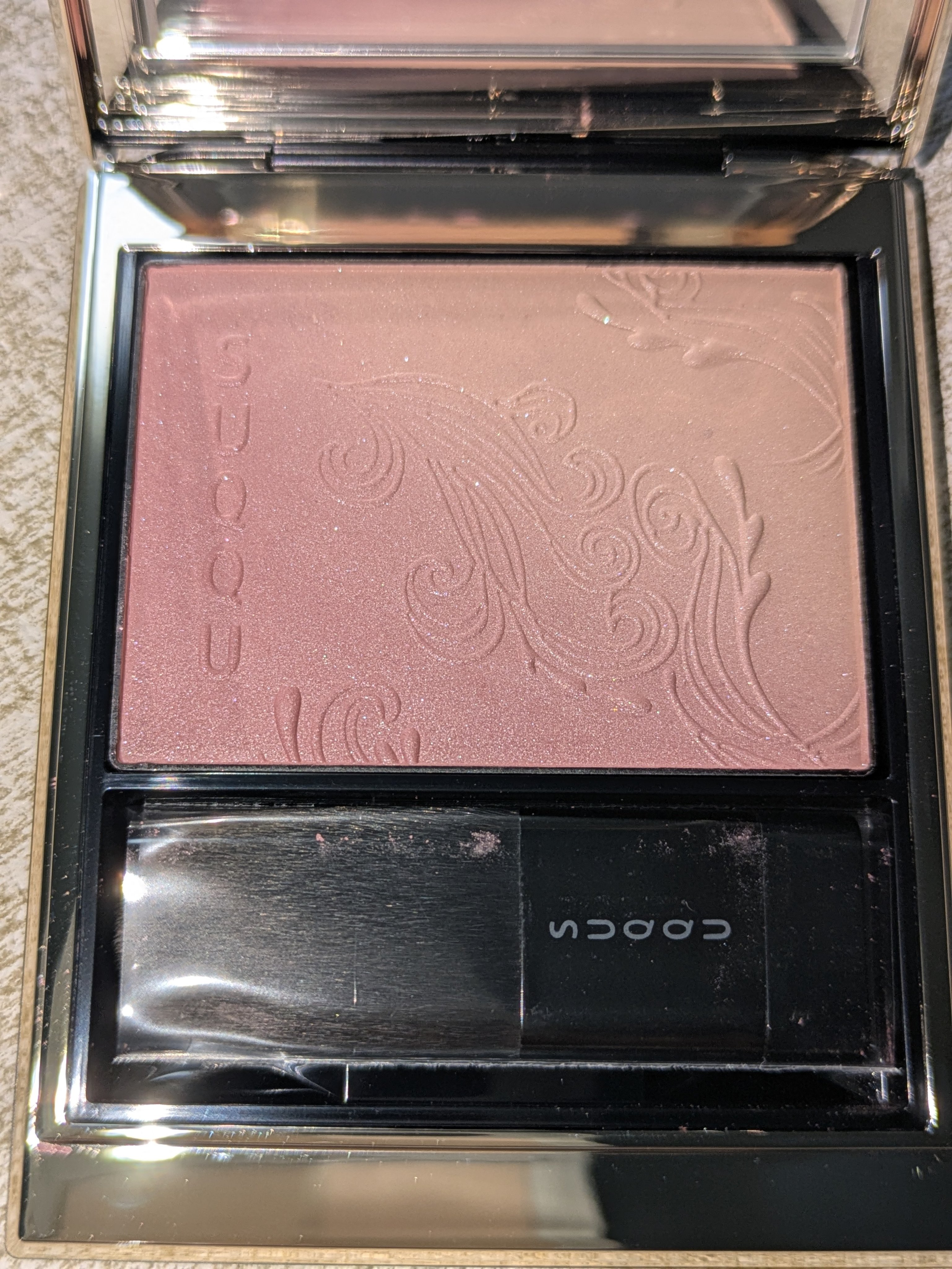 ブラーリング カラー ブラッシュ/SUQQU/パウダーチークを使ったクチコミ（3枚目）