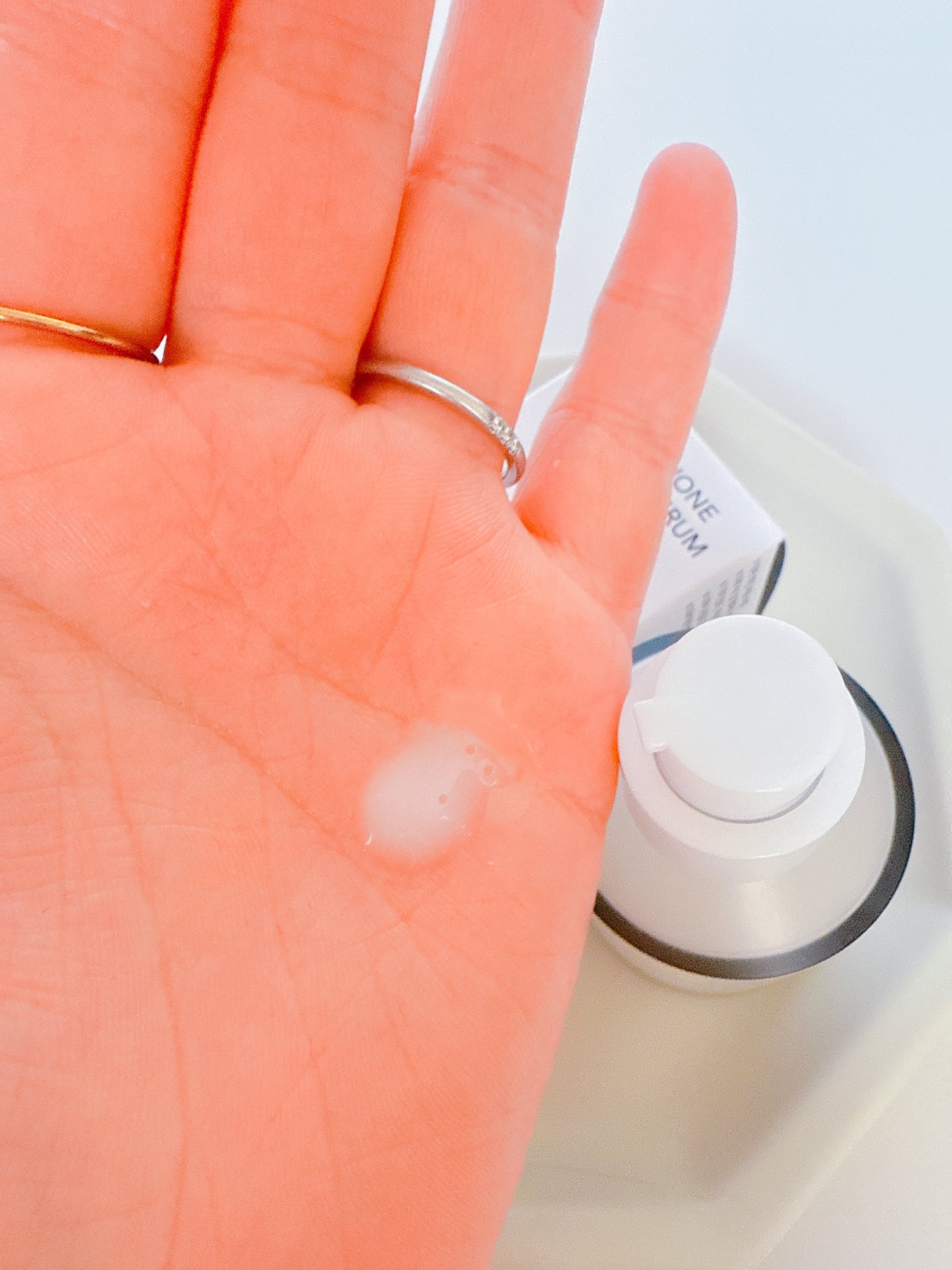 グルタチオンラディアンスセラム/SKIN&LAB/美容液を使ったクチコミ(4枚目)